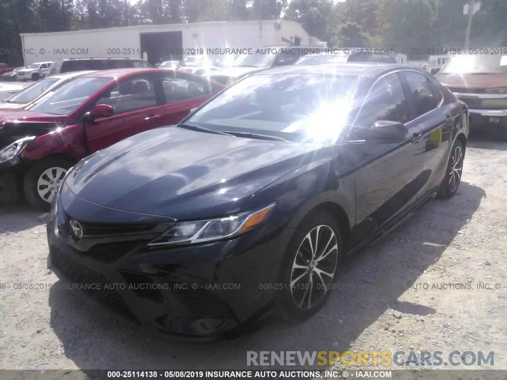 2 Photograph of a damaged car 4T1B11HKXKU204541 TOYOTA CAMRY 2019