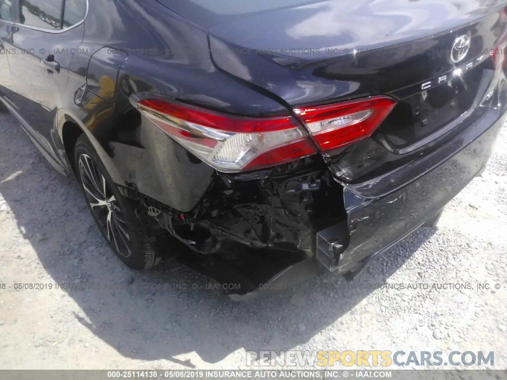 6 Photograph of a damaged car 4T1B11HKXKU204541 TOYOTA CAMRY 2019