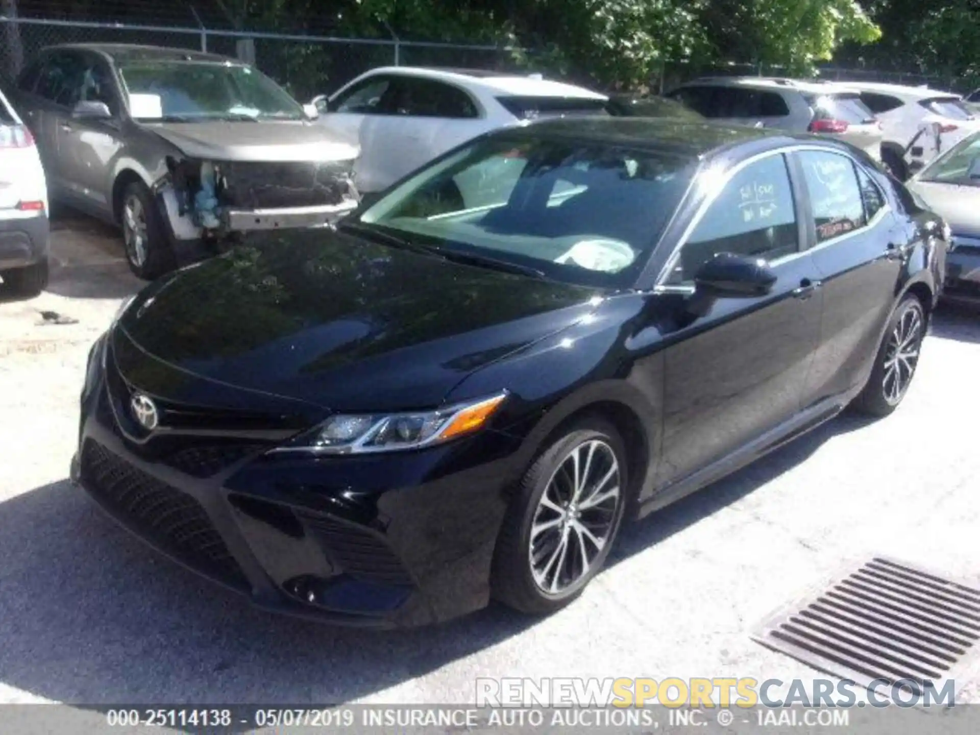 7 Photograph of a damaged car 4T1B11HKXKU204541 TOYOTA CAMRY 2019