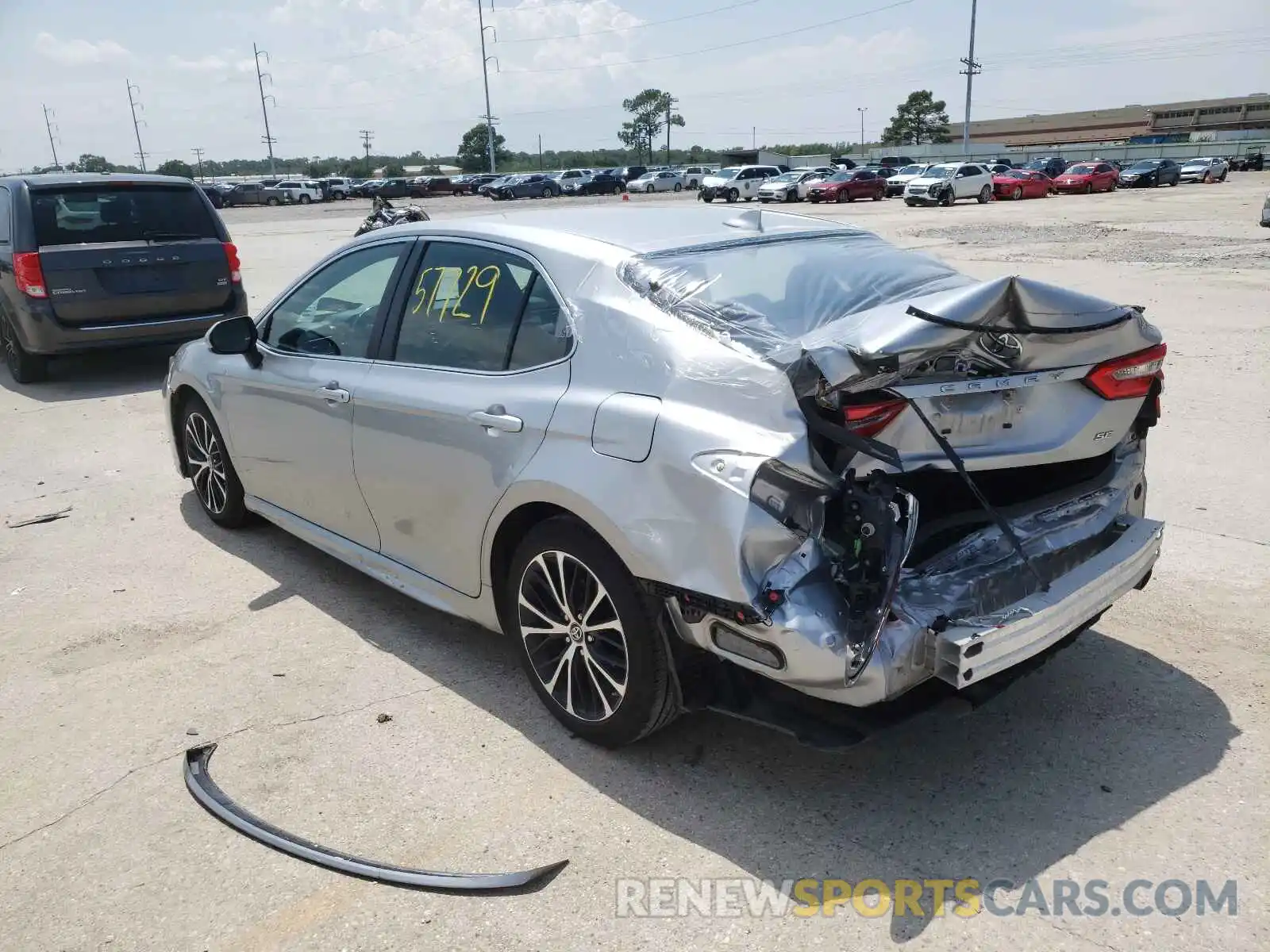 3 Photograph of a damaged car 4T1B11HKXKU204796 TOYOTA CAMRY 2019