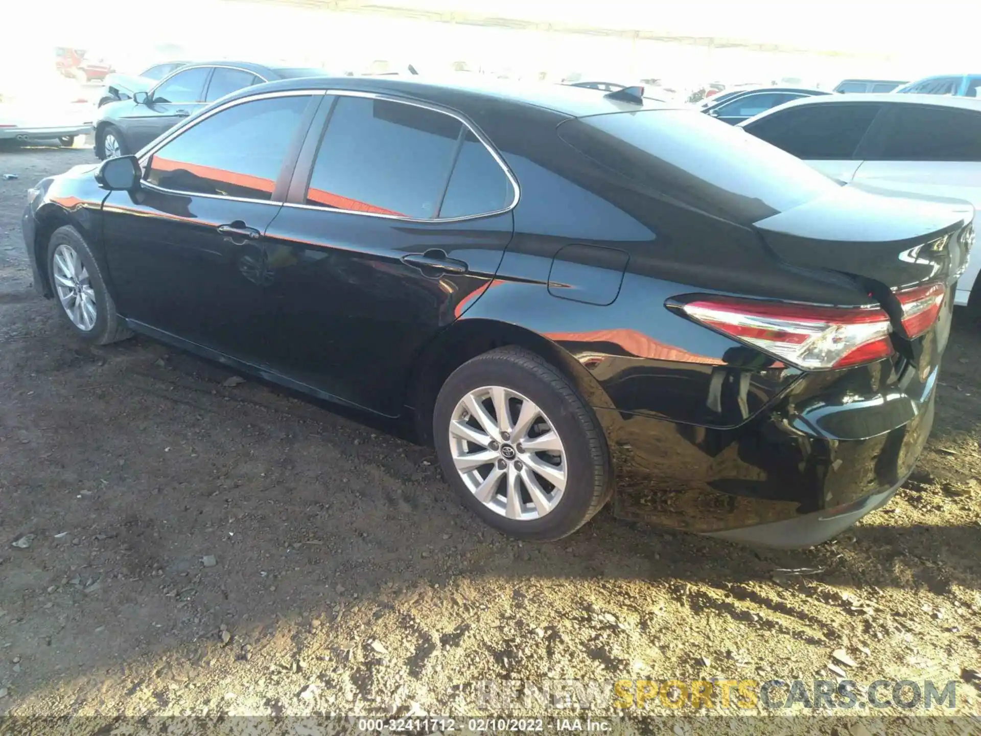 3 Photograph of a damaged car 4T1B11HKXKU205270 TOYOTA CAMRY 2019