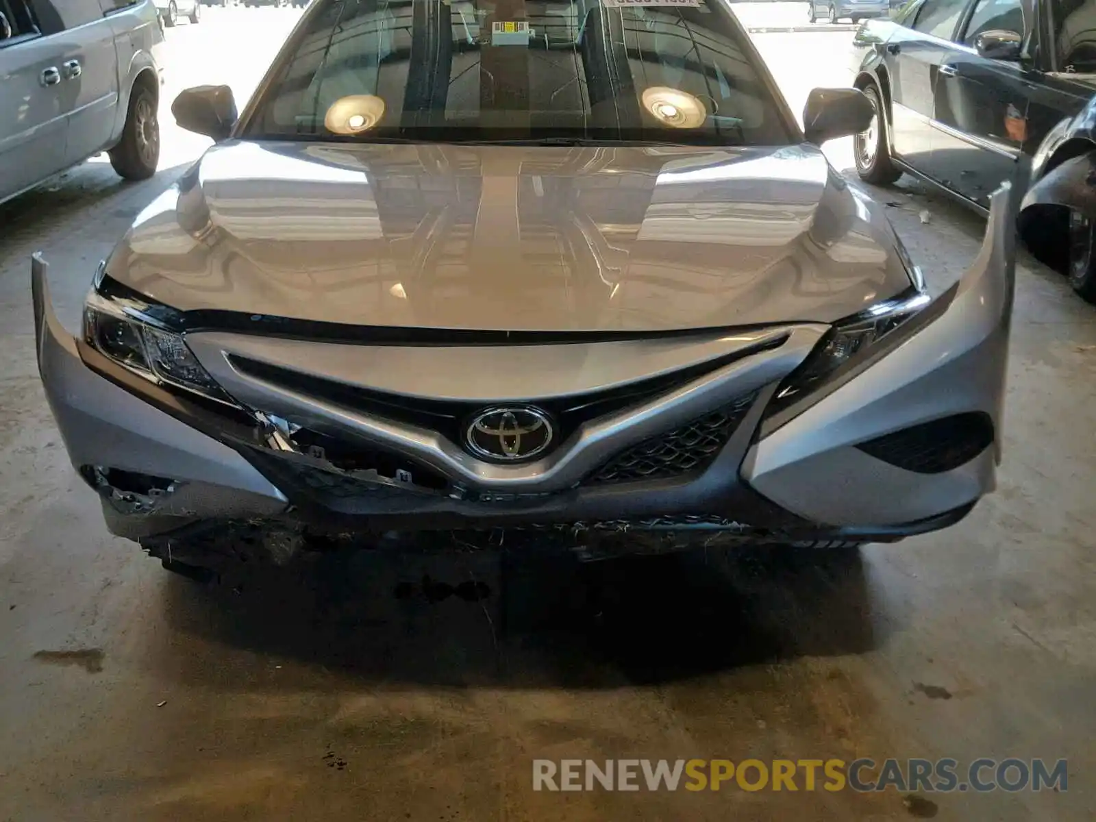 9 Photograph of a damaged car 4T1B11HKXKU205463 TOYOTA CAMRY 2019