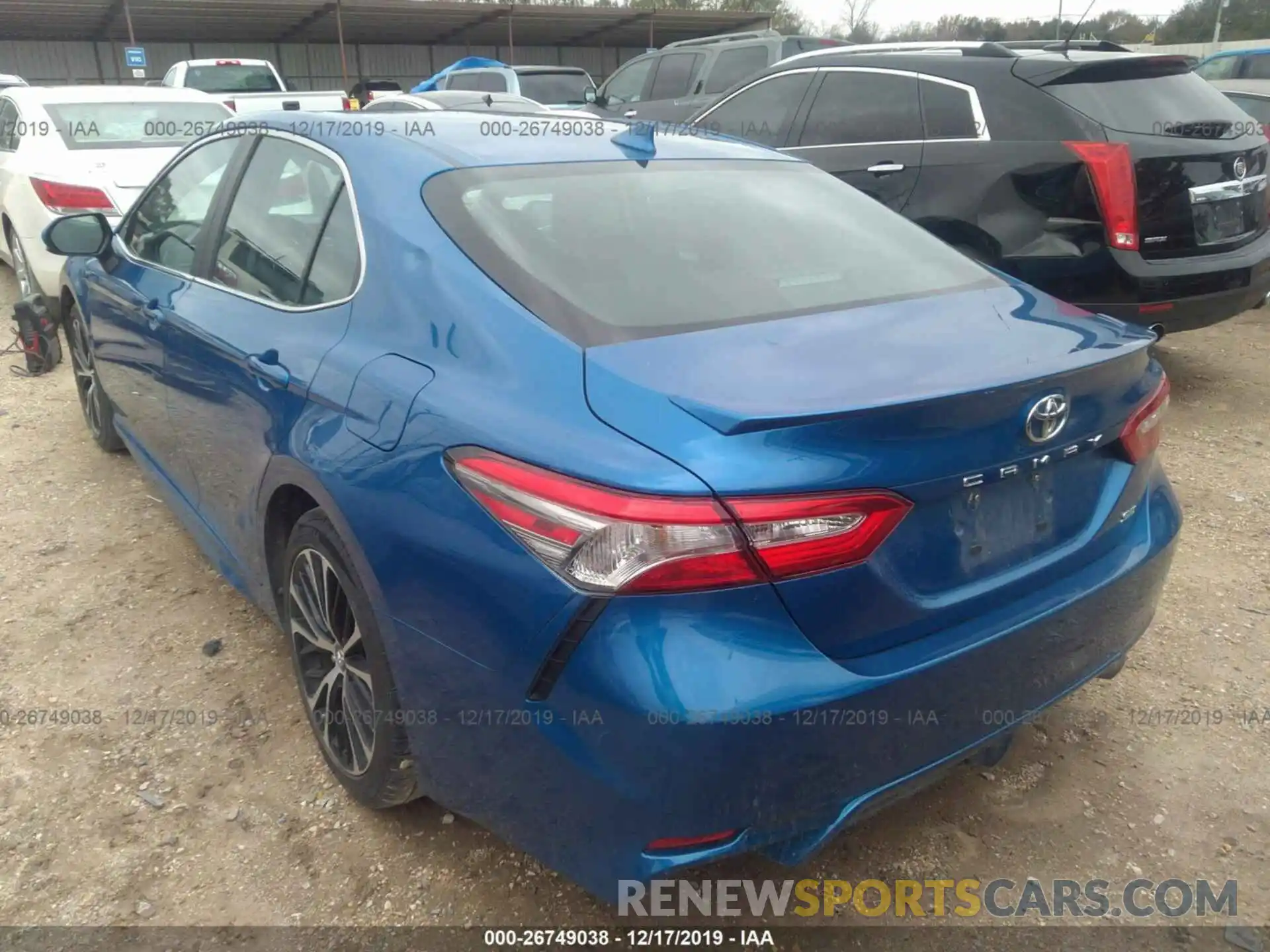 3 Photograph of a damaged car 4T1B11HKXKU205673 TOYOTA CAMRY 2019