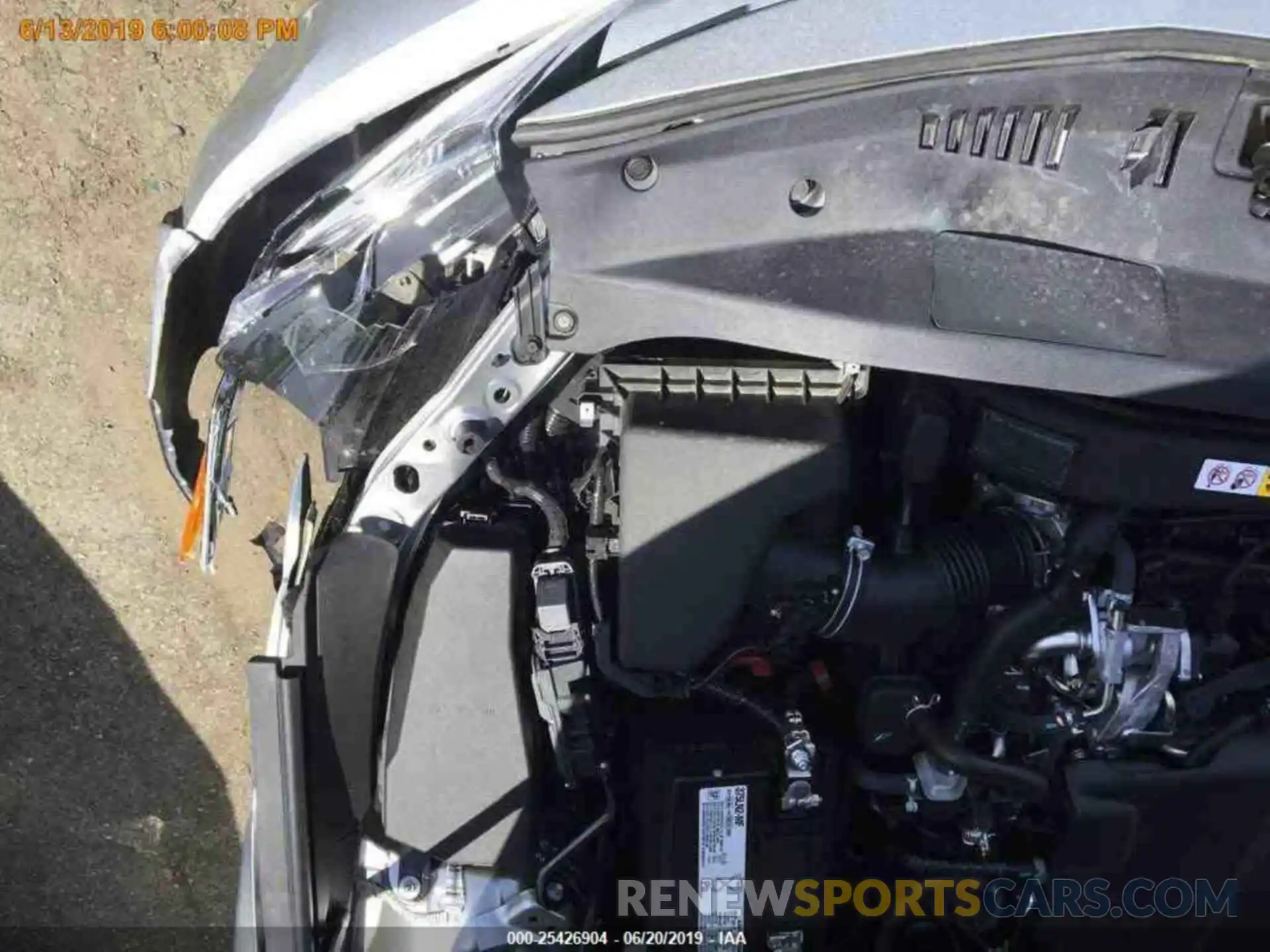 11 Photograph of a damaged car 4T1B11HKXKU206306 TOYOTA CAMRY 2019