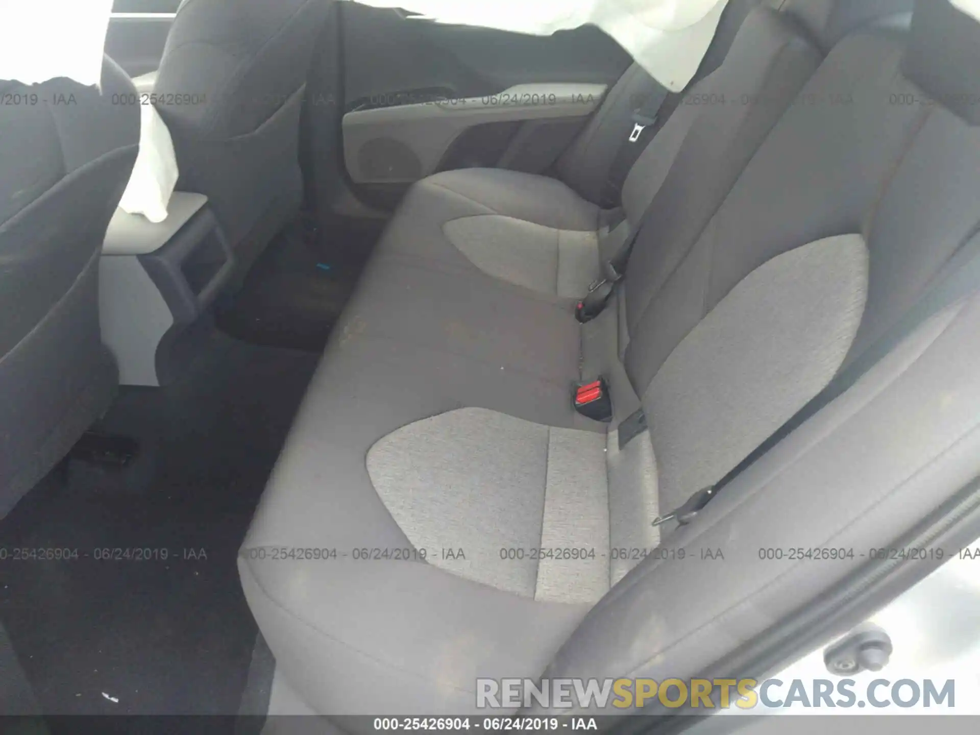 8 Photograph of a damaged car 4T1B11HKXKU206306 TOYOTA CAMRY 2019