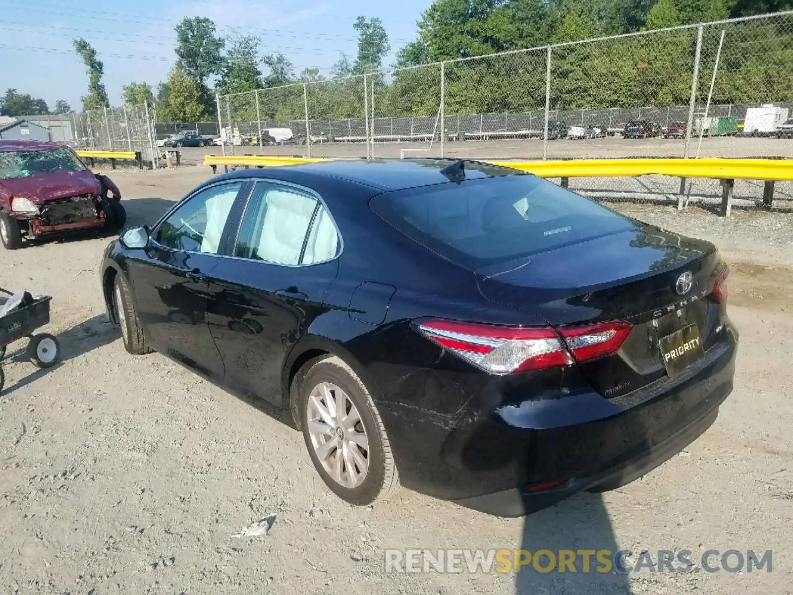 3 Photograph of a damaged car 4T1B11HKXKU207052 TOYOTA CAMRY 2019