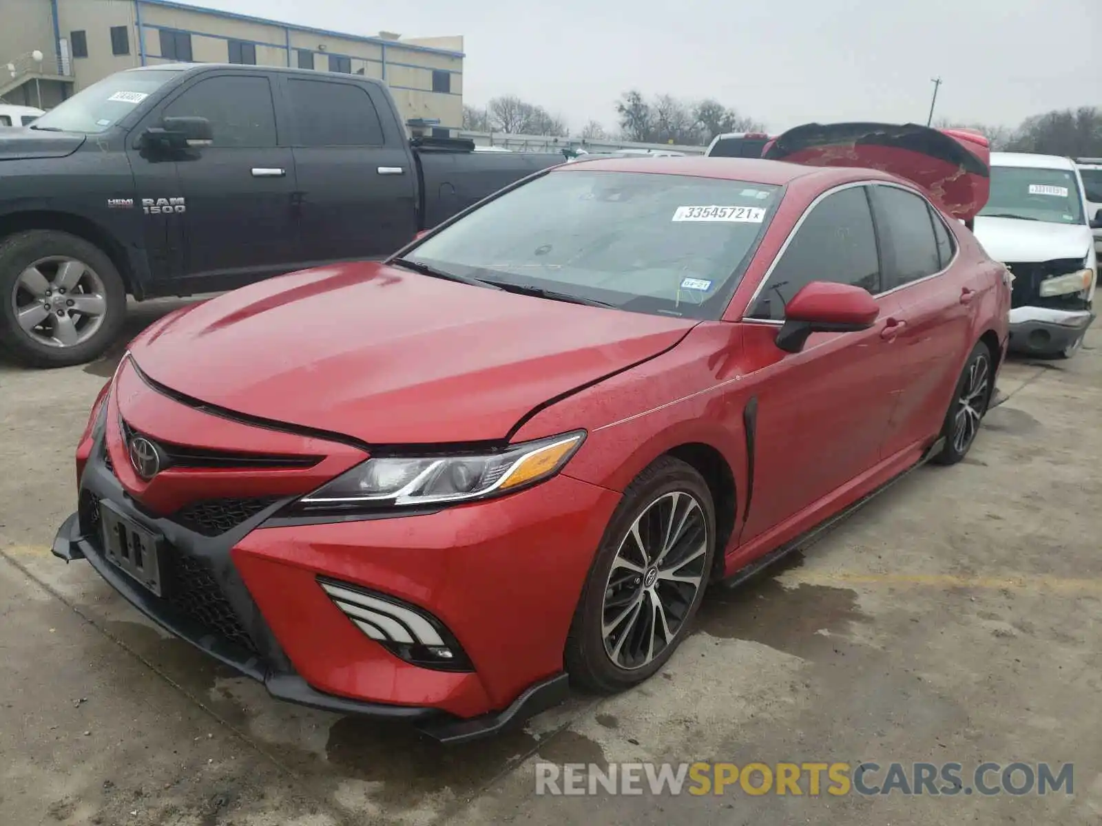 2 Photograph of a damaged car 4T1B11HKXKU208640 TOYOTA CAMRY 2019