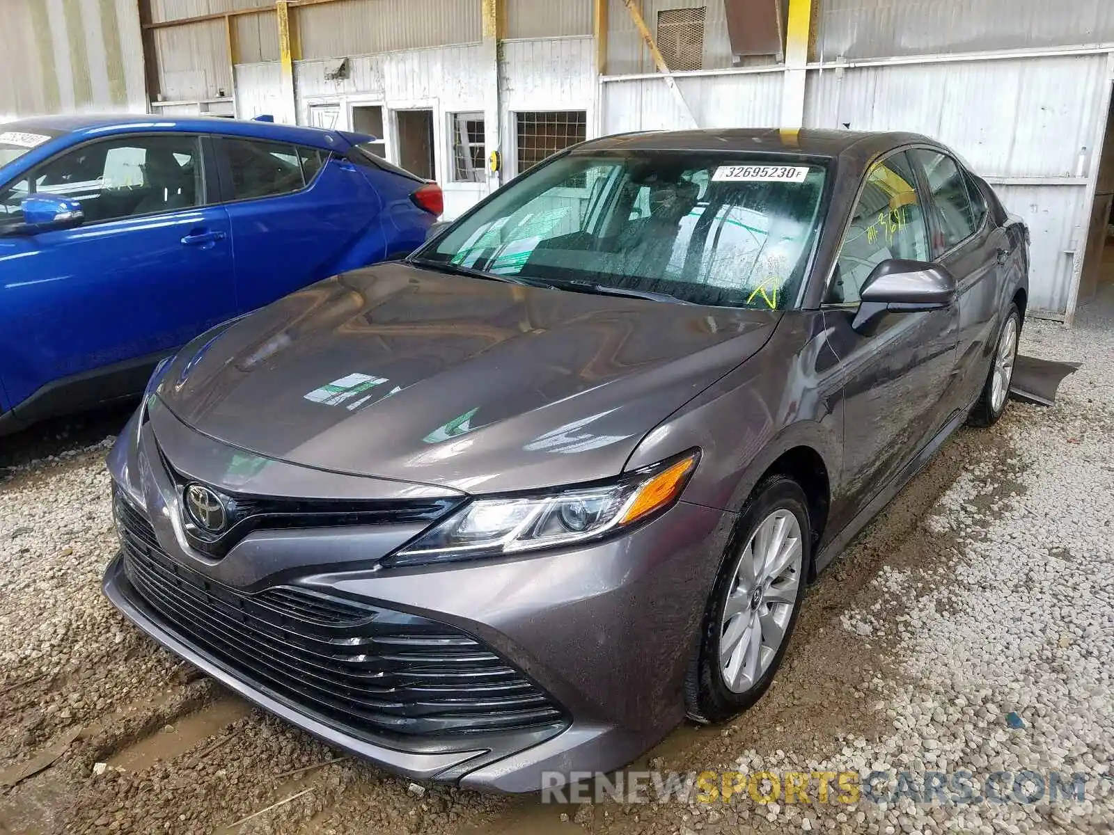 2 Photograph of a damaged car 4T1B11HKXKU209111 TOYOTA CAMRY 2019