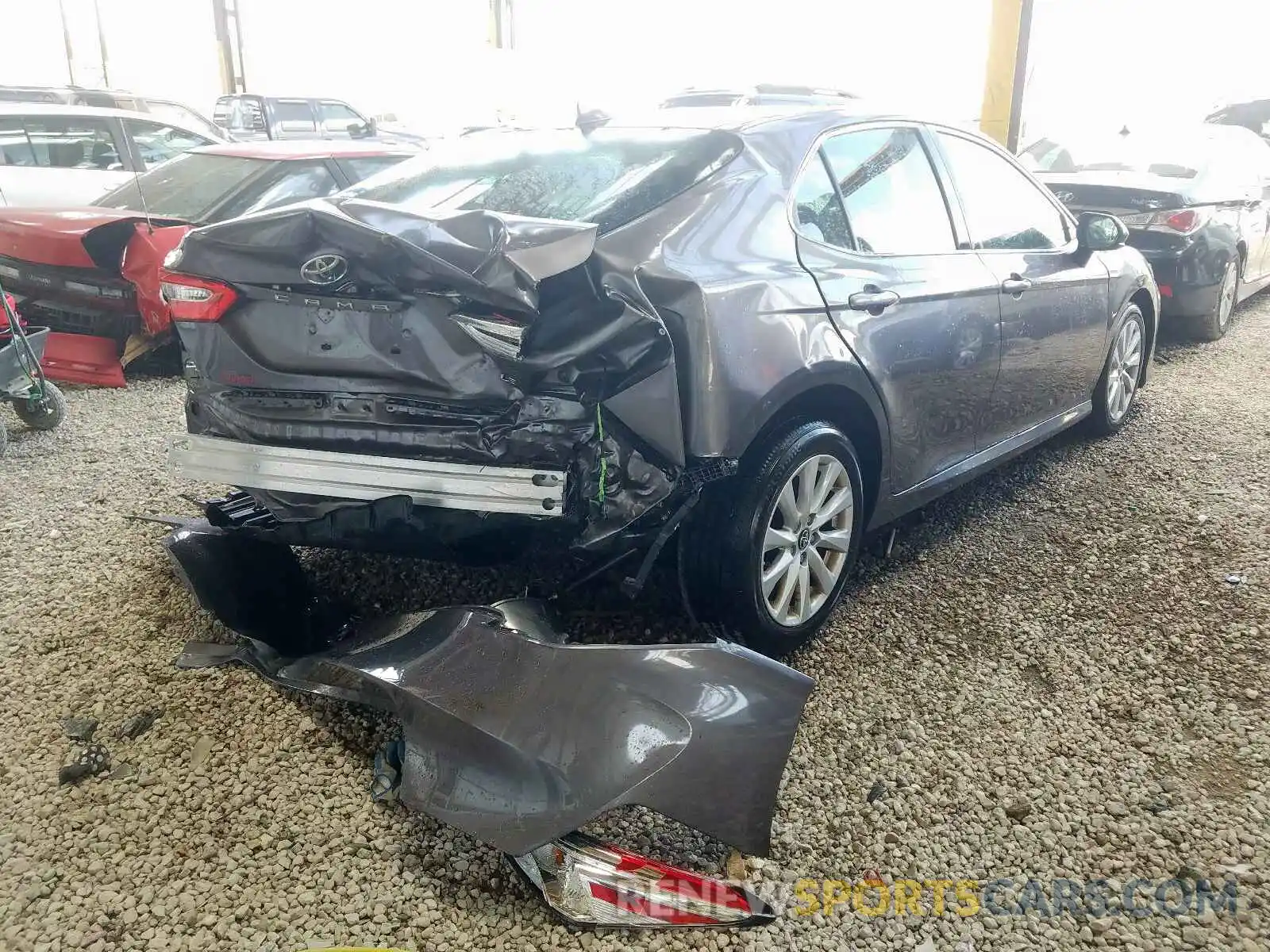 4 Photograph of a damaged car 4T1B11HKXKU209111 TOYOTA CAMRY 2019