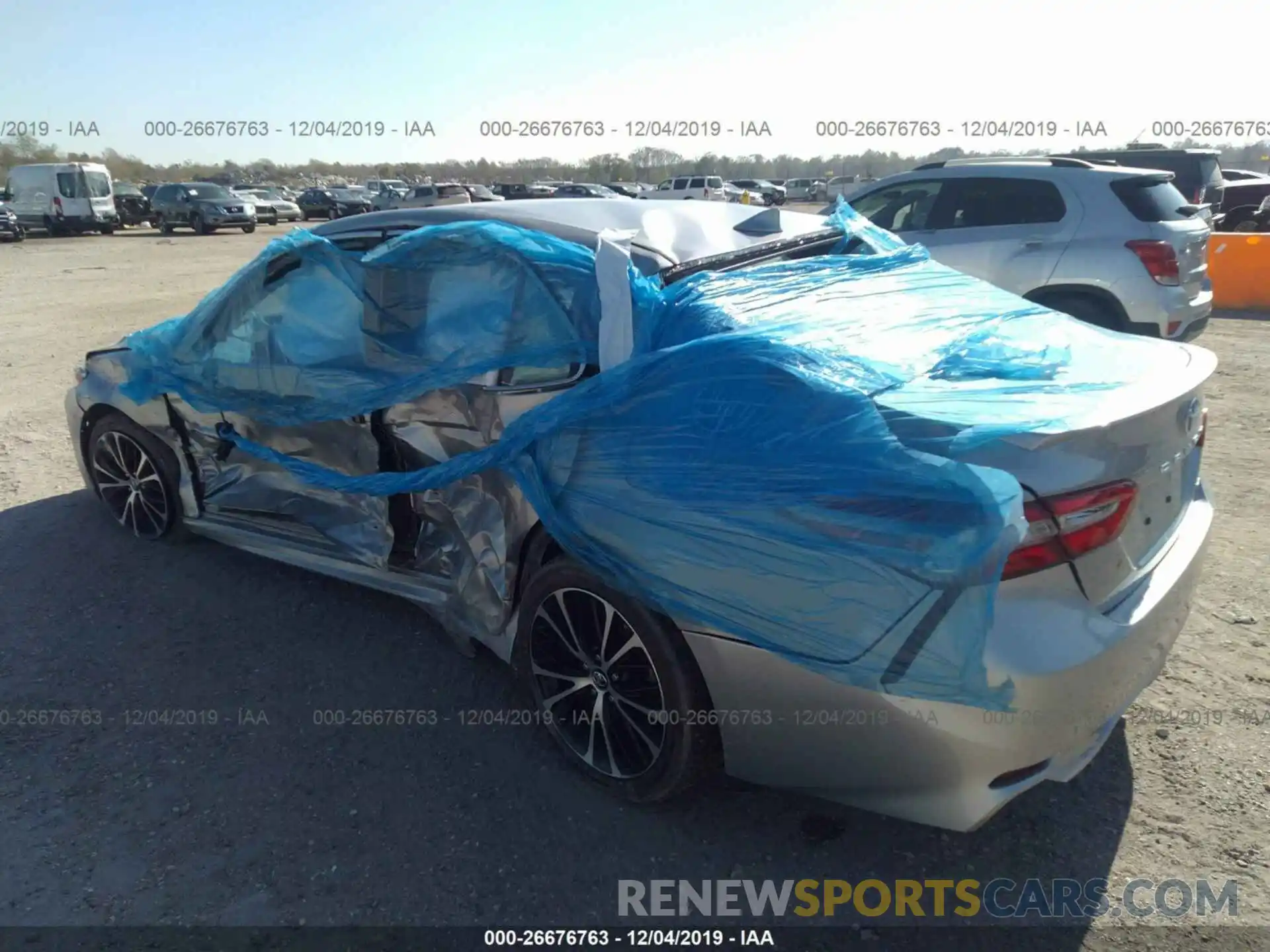 3 Photograph of a damaged car 4T1B11HKXKU209951 TOYOTA CAMRY 2019