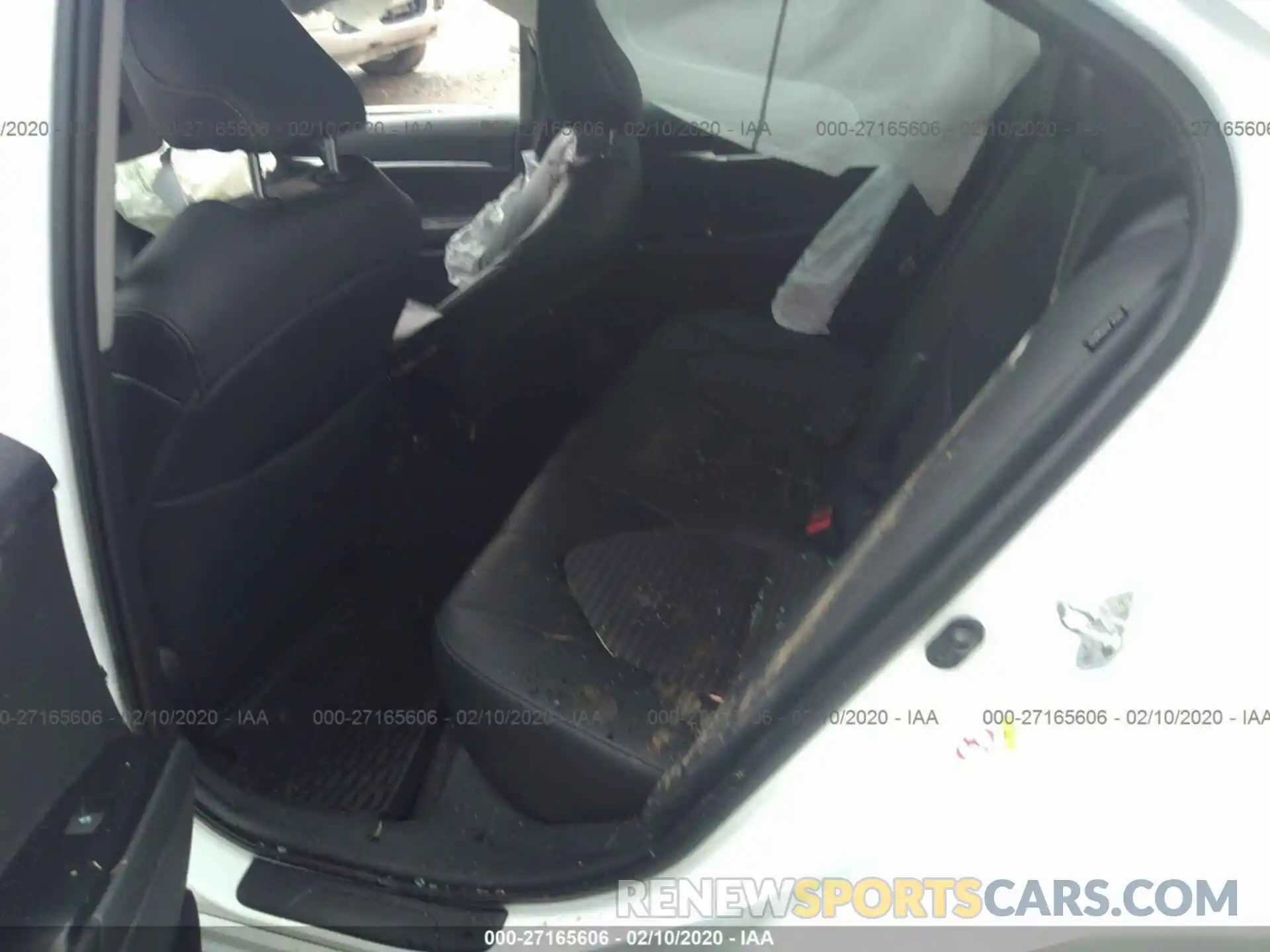 8 Photograph of a damaged car 4T1B11HKXKU210310 TOYOTA CAMRY 2019