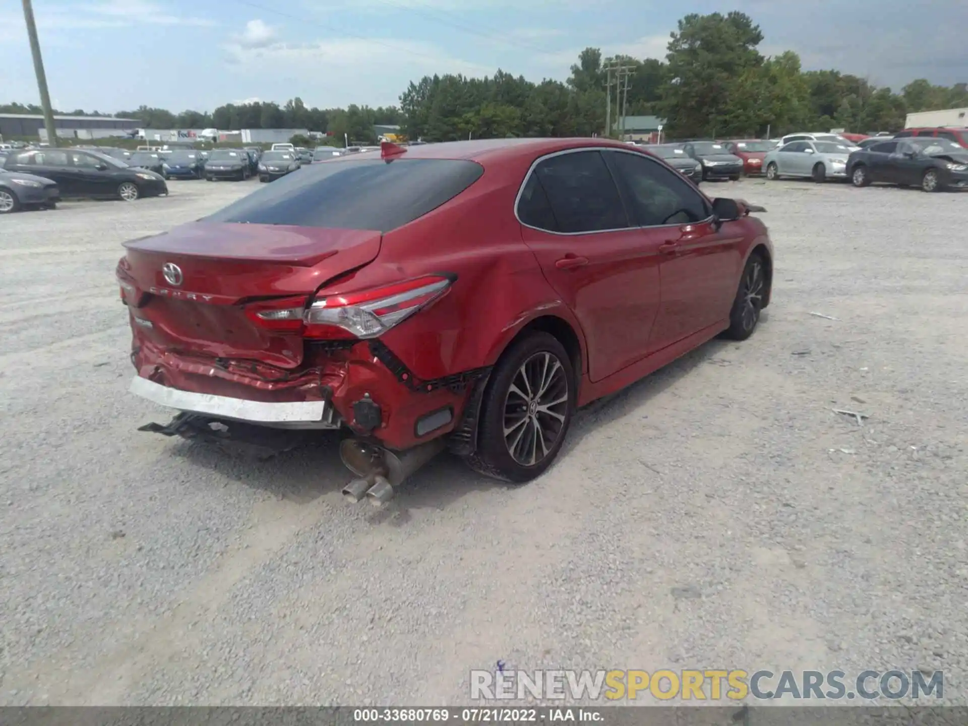 4 Photograph of a damaged car 4T1B11HKXKU211134 TOYOTA CAMRY 2019