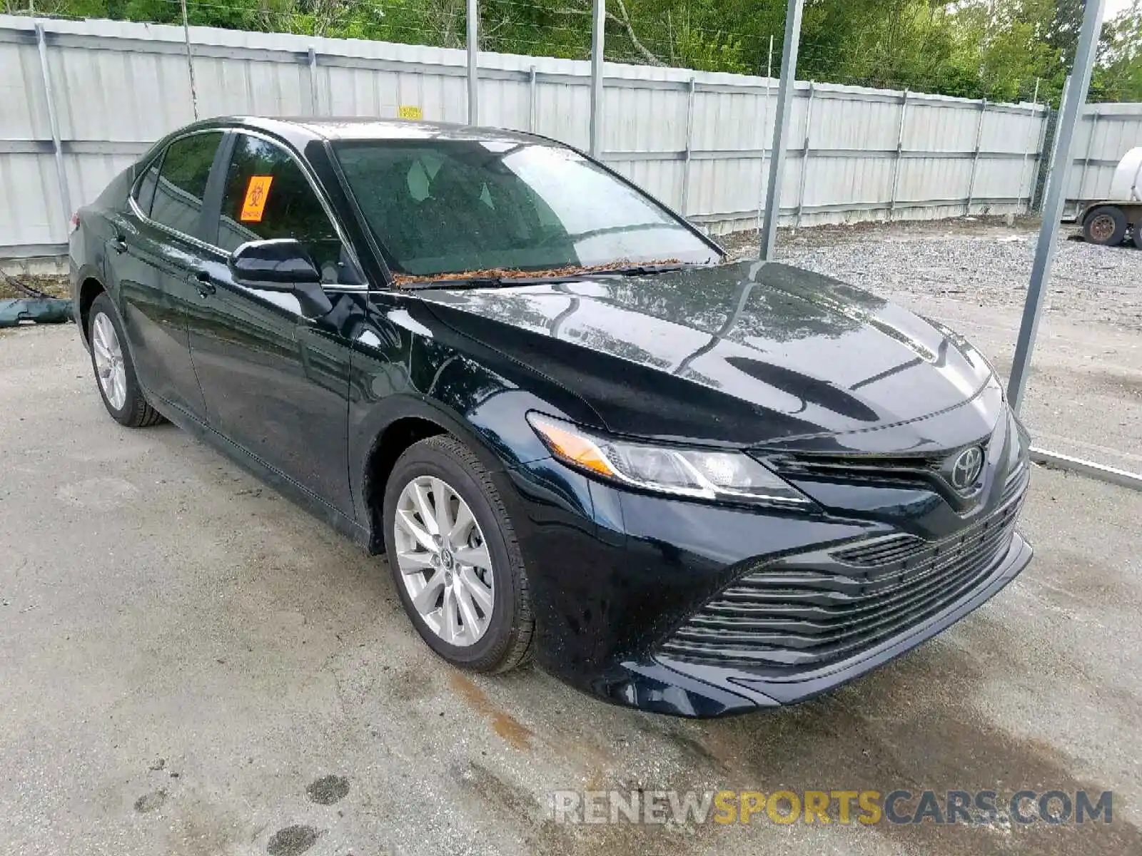 1 Photograph of a damaged car 4T1B11HKXKU211232 TOYOTA CAMRY 2019