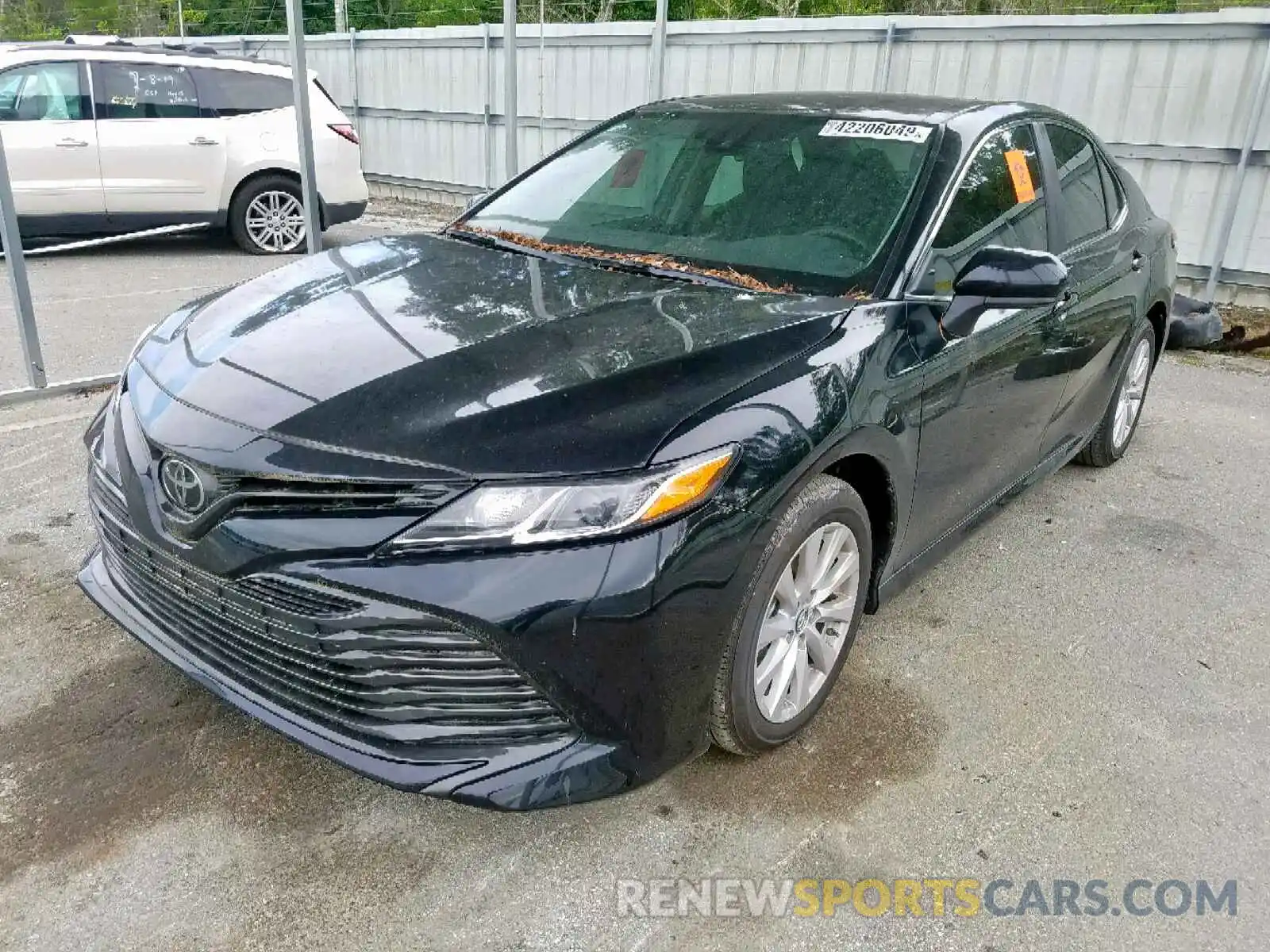 2 Photograph of a damaged car 4T1B11HKXKU211232 TOYOTA CAMRY 2019