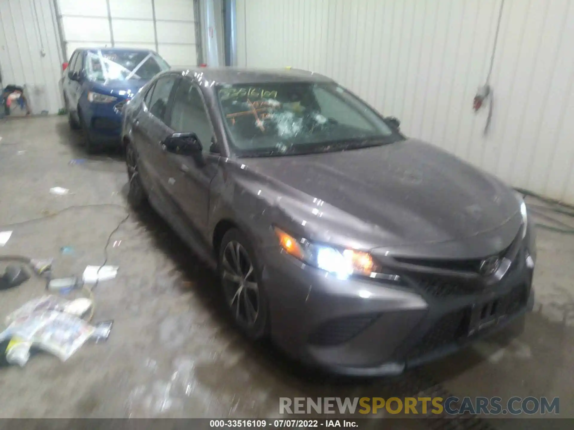 1 Photograph of a damaged car 4T1B11HKXKU211845 TOYOTA CAMRY 2019