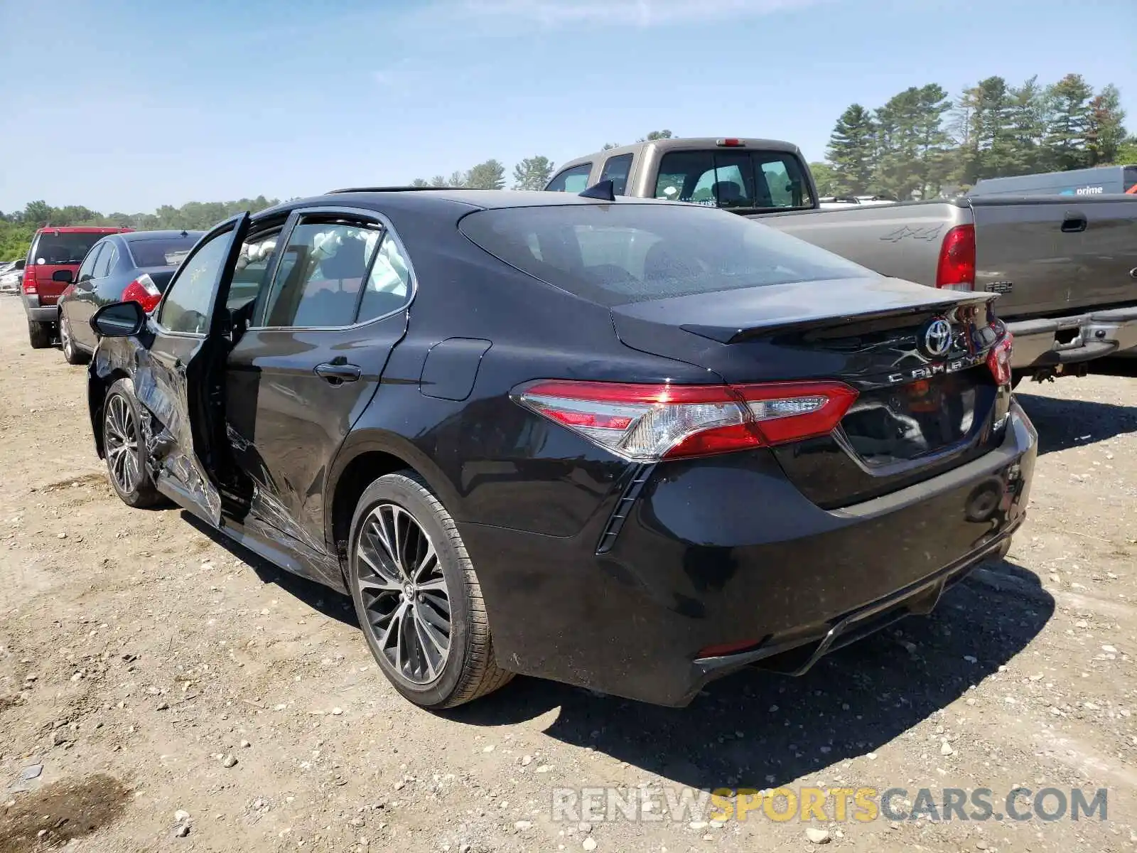 3 Photograph of a damaged car 4T1B11HKXKU212154 TOYOTA CAMRY 2019