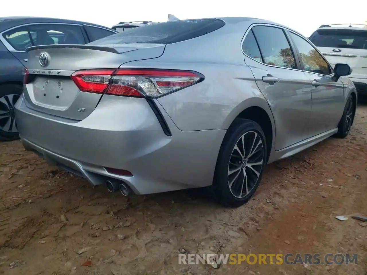 4 Photograph of a damaged car 4T1B11HKXKU212235 TOYOTA CAMRY 2019