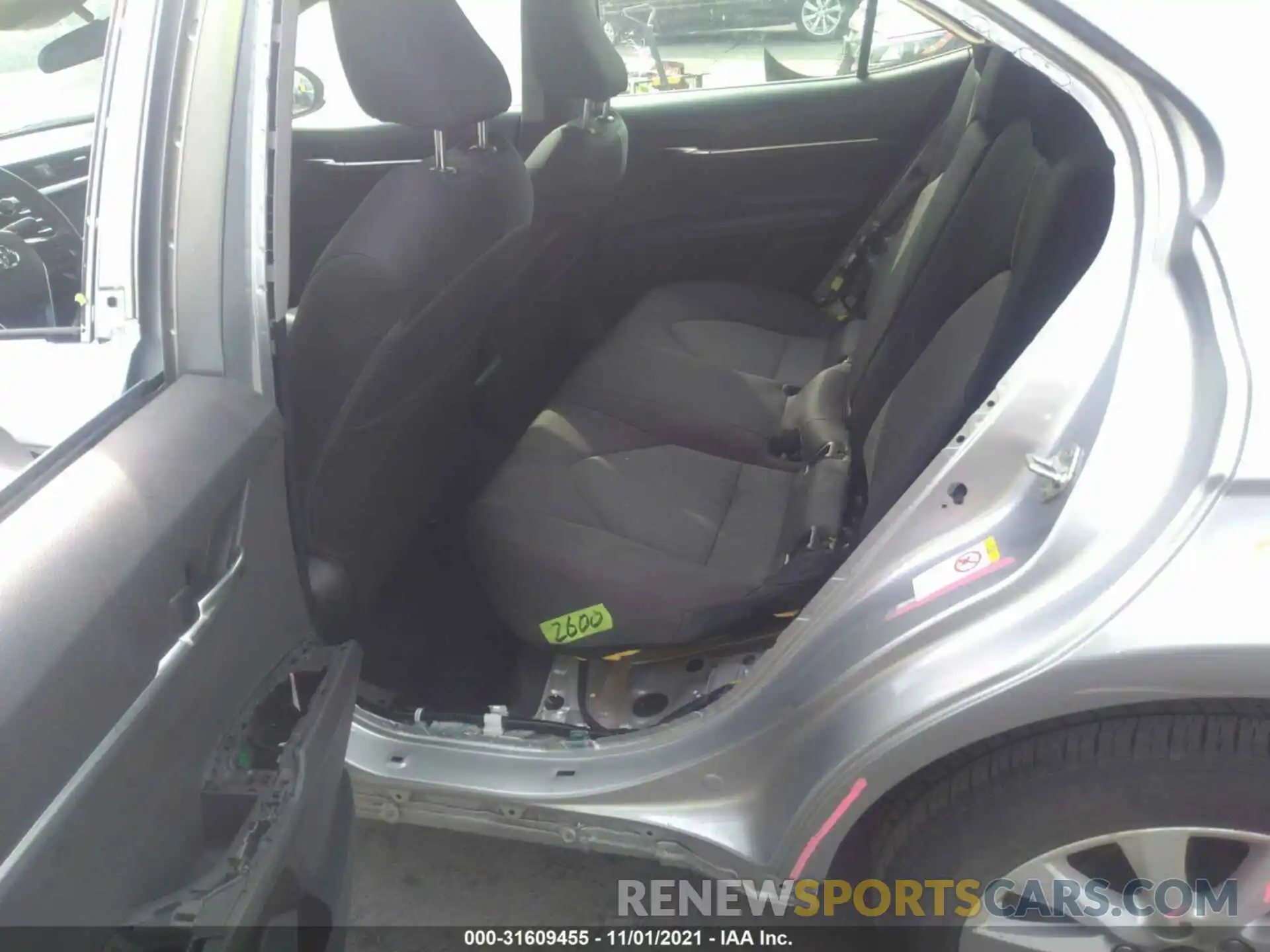 8 Photograph of a damaged car 4T1B11HKXKU212266 TOYOTA CAMRY 2019