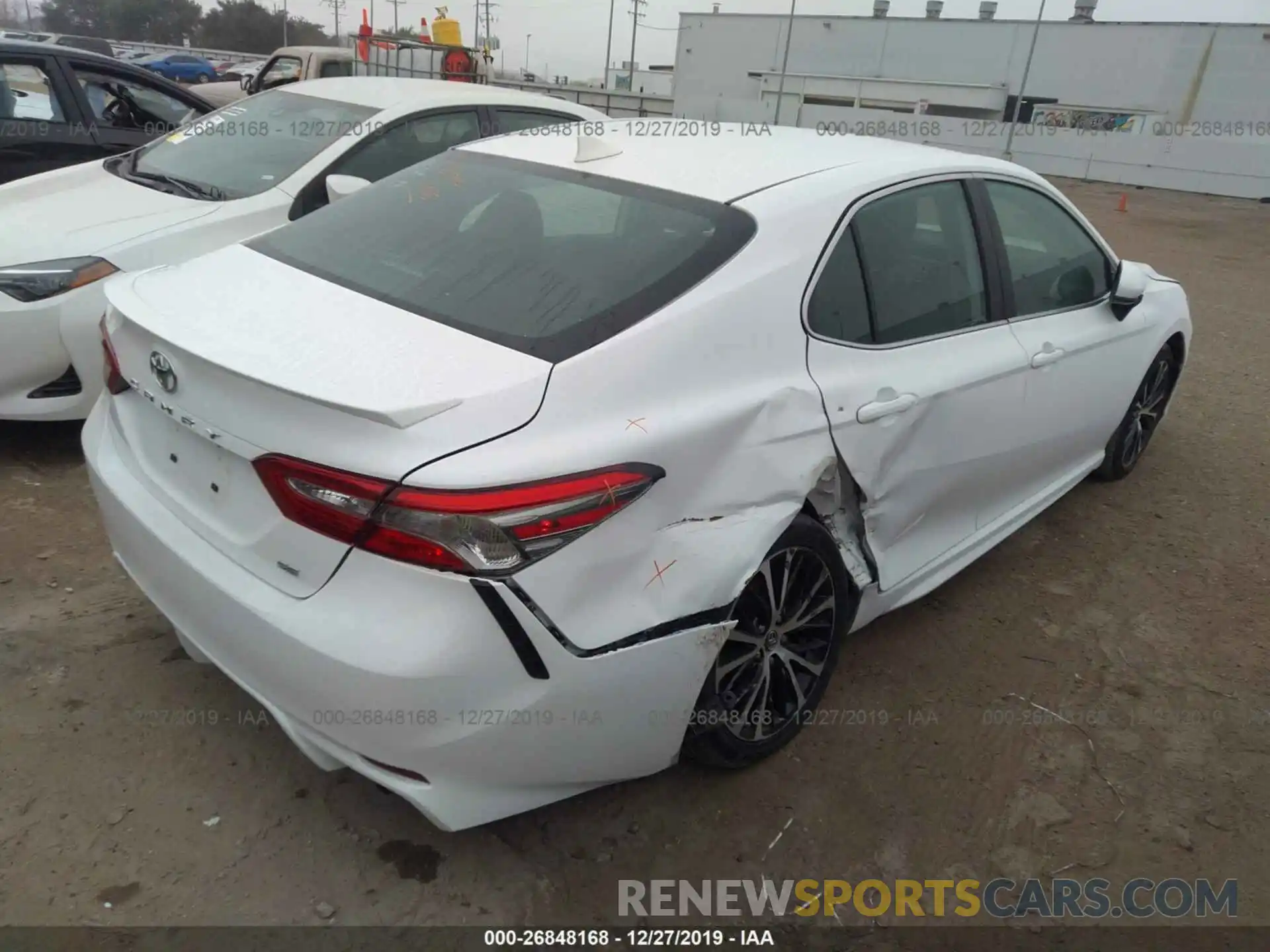 4 Фотография поврежденного автомобиля 4T1B11HKXKU213305 TOYOTA CAMRY 2019