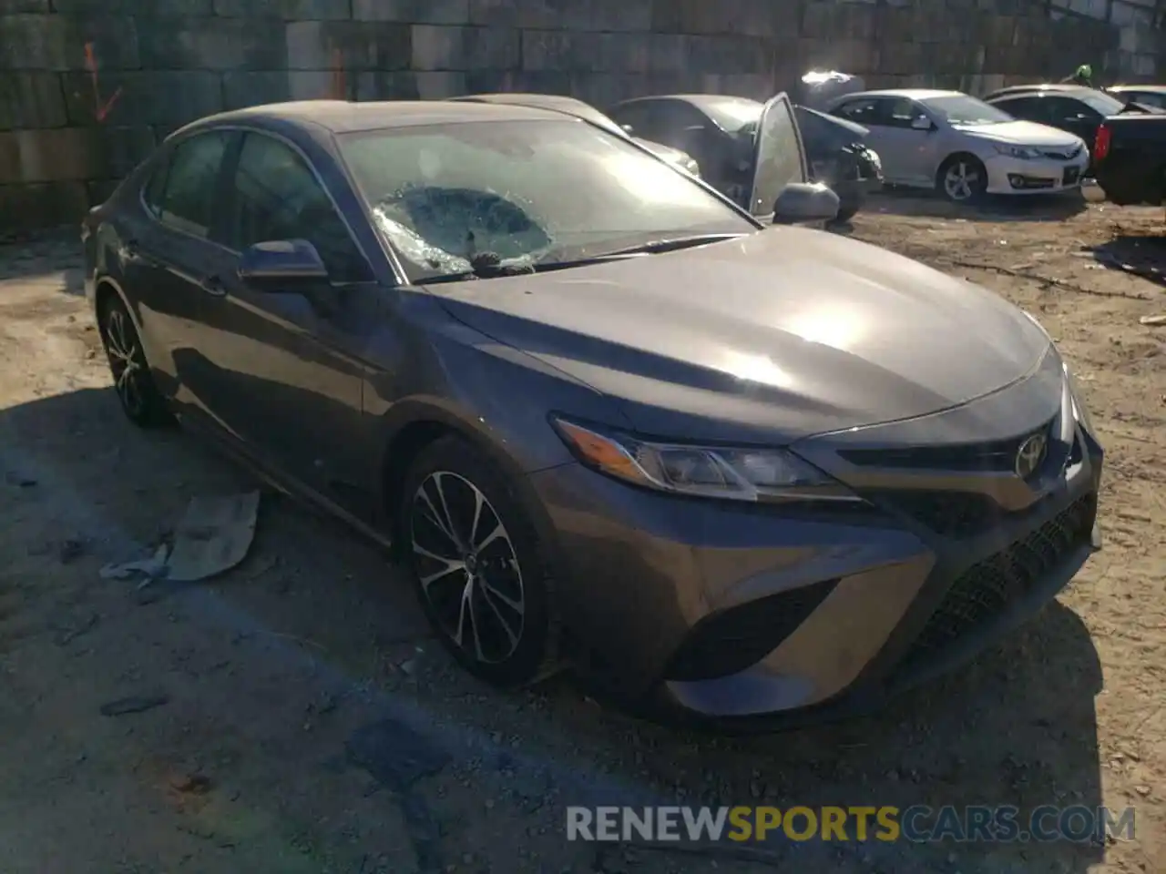 1 Photograph of a damaged car 4T1B11HKXKU213403 TOYOTA CAMRY 2019