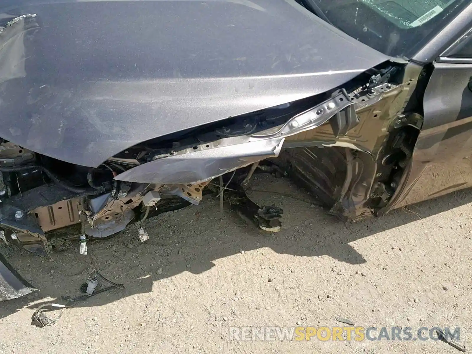 9 Photograph of a damaged car 4T1B11HKXKU213806 TOYOTA CAMRY 2019