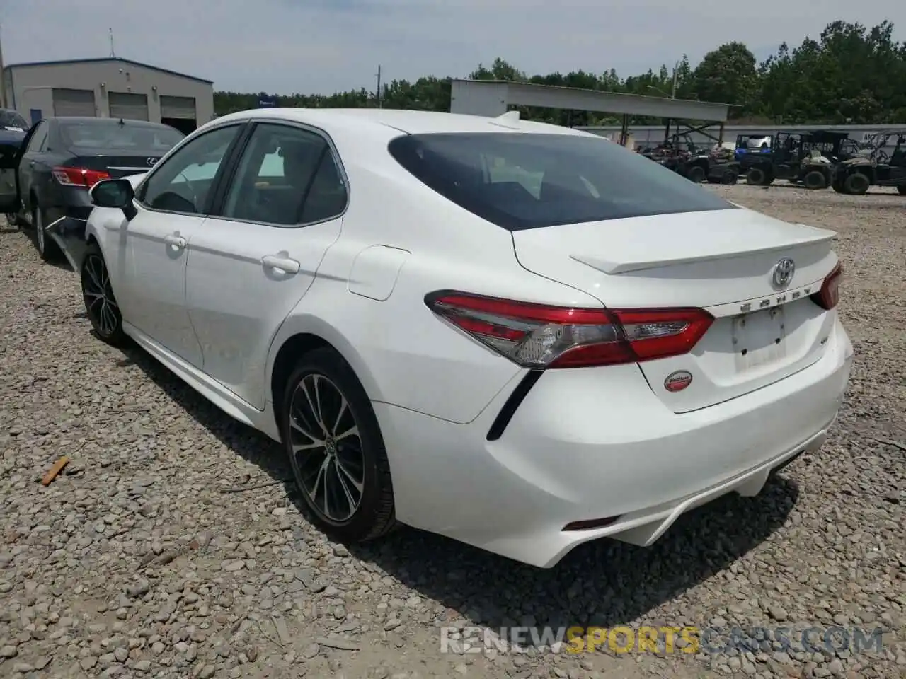 3 Photograph of a damaged car 4T1B11HKXKU215443 TOYOTA CAMRY 2019