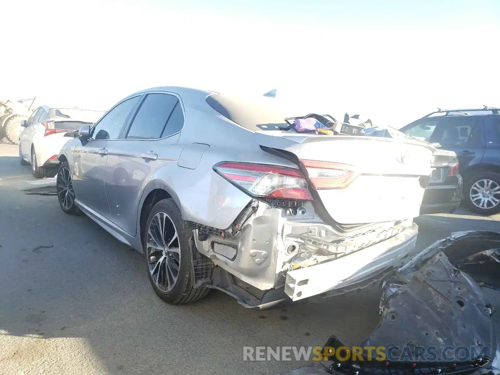 3 Photograph of a damaged car 4T1B11HKXKU216172 TOYOTA CAMRY 2019