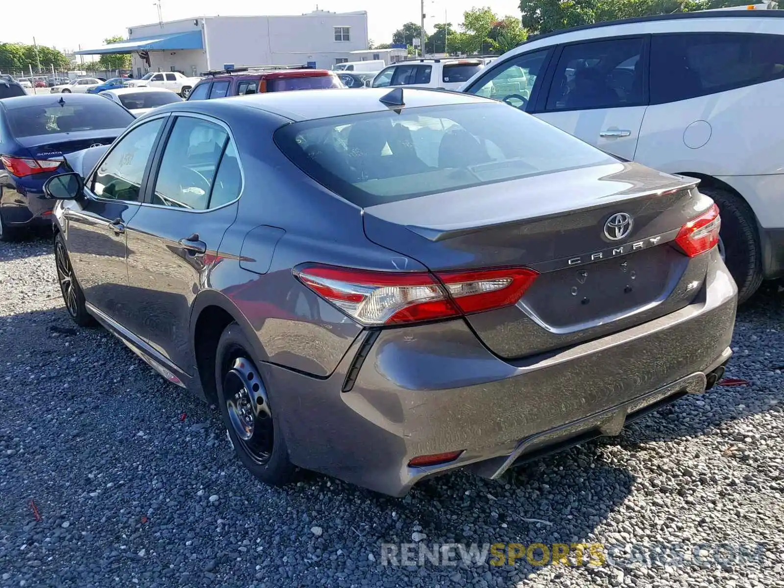 3 Photograph of a damaged car 4T1B11HKXKU216205 TOYOTA CAMRY 2019