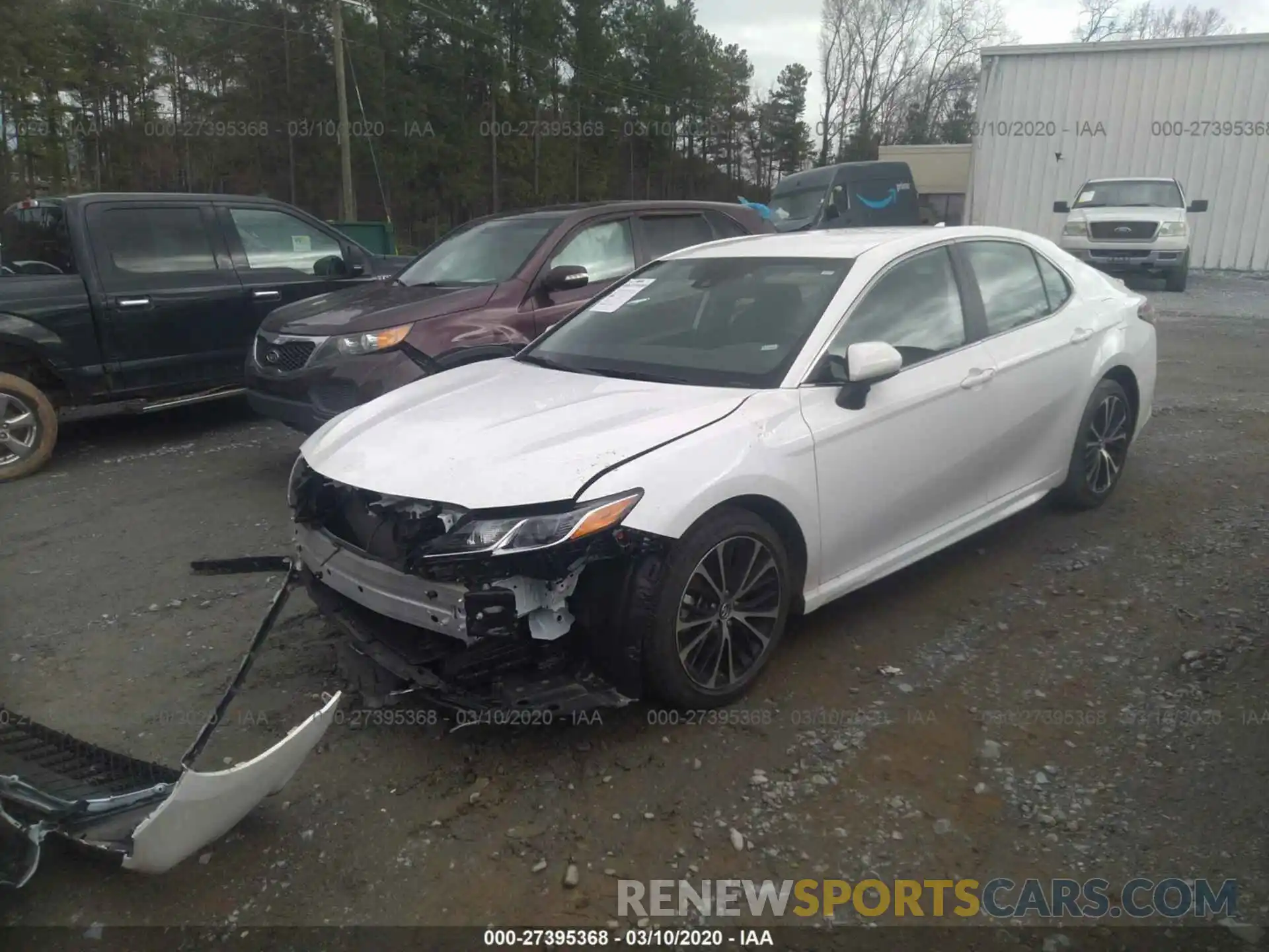 2 Photograph of a damaged car 4T1B11HKXKU216270 TOYOTA CAMRY 2019