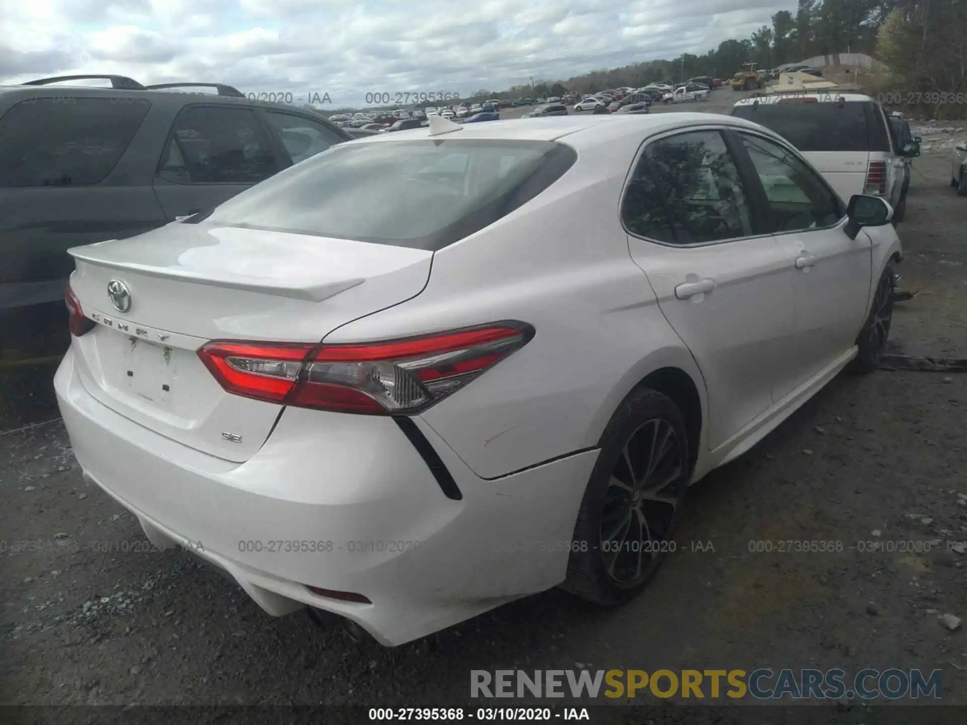 4 Photograph of a damaged car 4T1B11HKXKU216270 TOYOTA CAMRY 2019