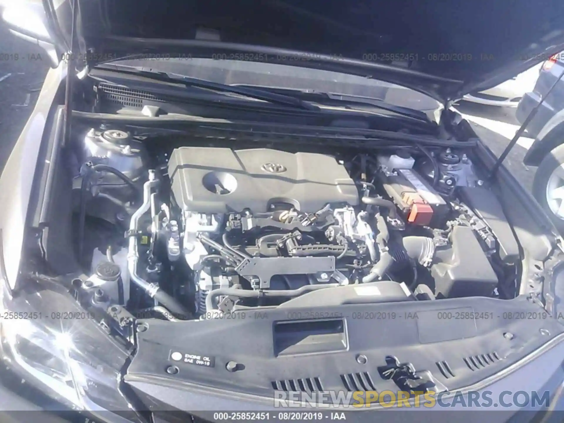 10 Photograph of a damaged car 4T1B11HKXKU216298 TOYOTA CAMRY 2019