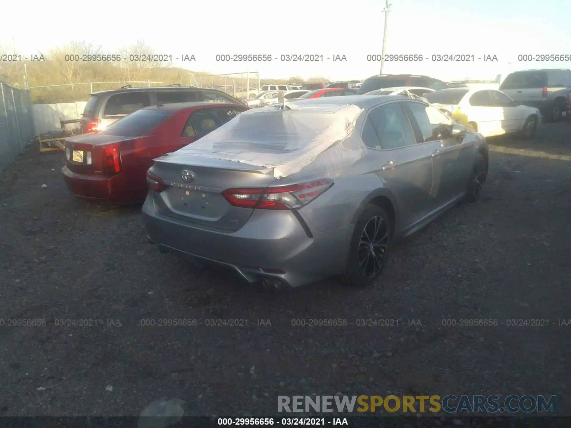 4 Photograph of a damaged car 4T1B11HKXKU216382 TOYOTA CAMRY 2019