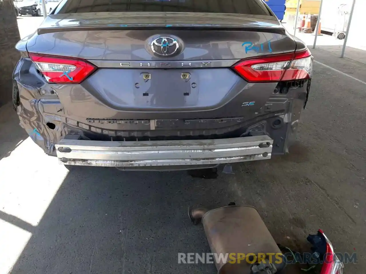 9 Photograph of a damaged car 4T1B11HKXKU217211 TOYOTA CAMRY 2019