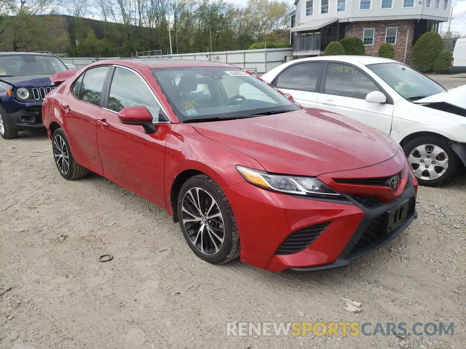 1 Photograph of a damaged car 4T1B11HKXKU217452 TOYOTA CAMRY 2019