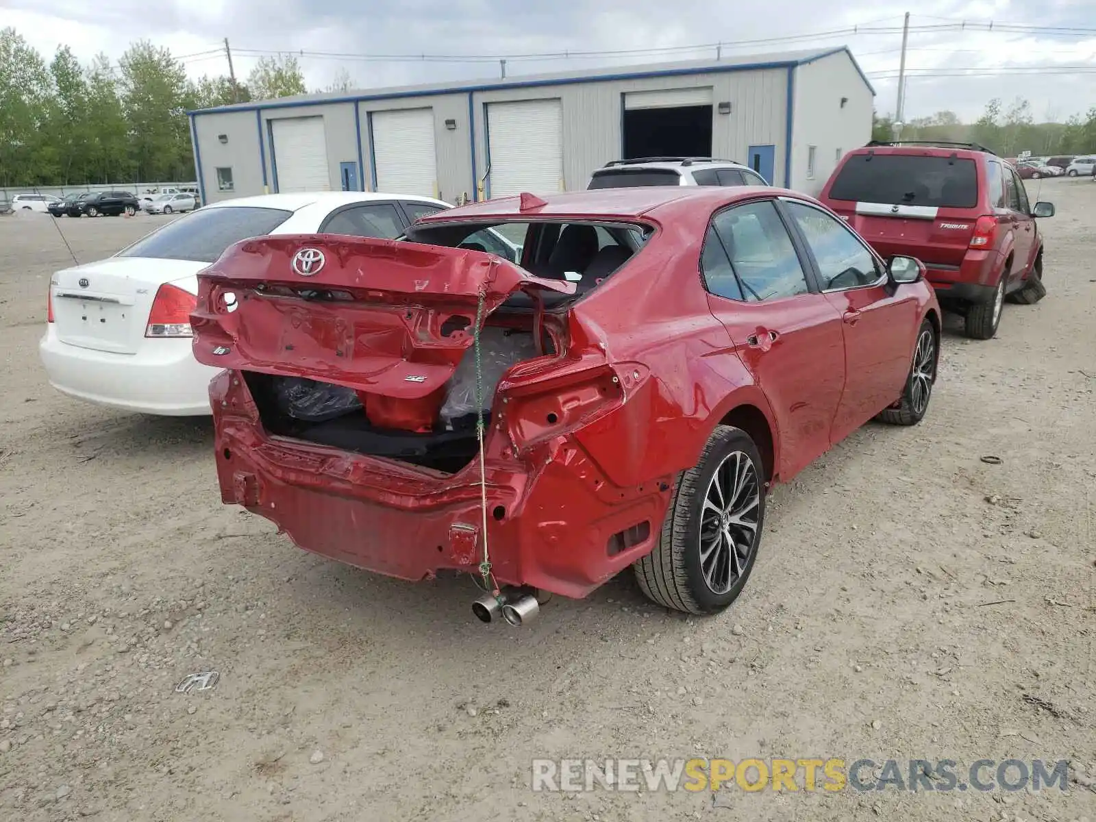 4 Photograph of a damaged car 4T1B11HKXKU217452 TOYOTA CAMRY 2019