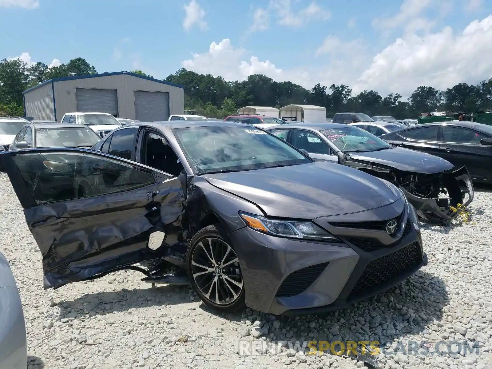 1 Photograph of a damaged car 4T1B11HKXKU217628 TOYOTA CAMRY 2019