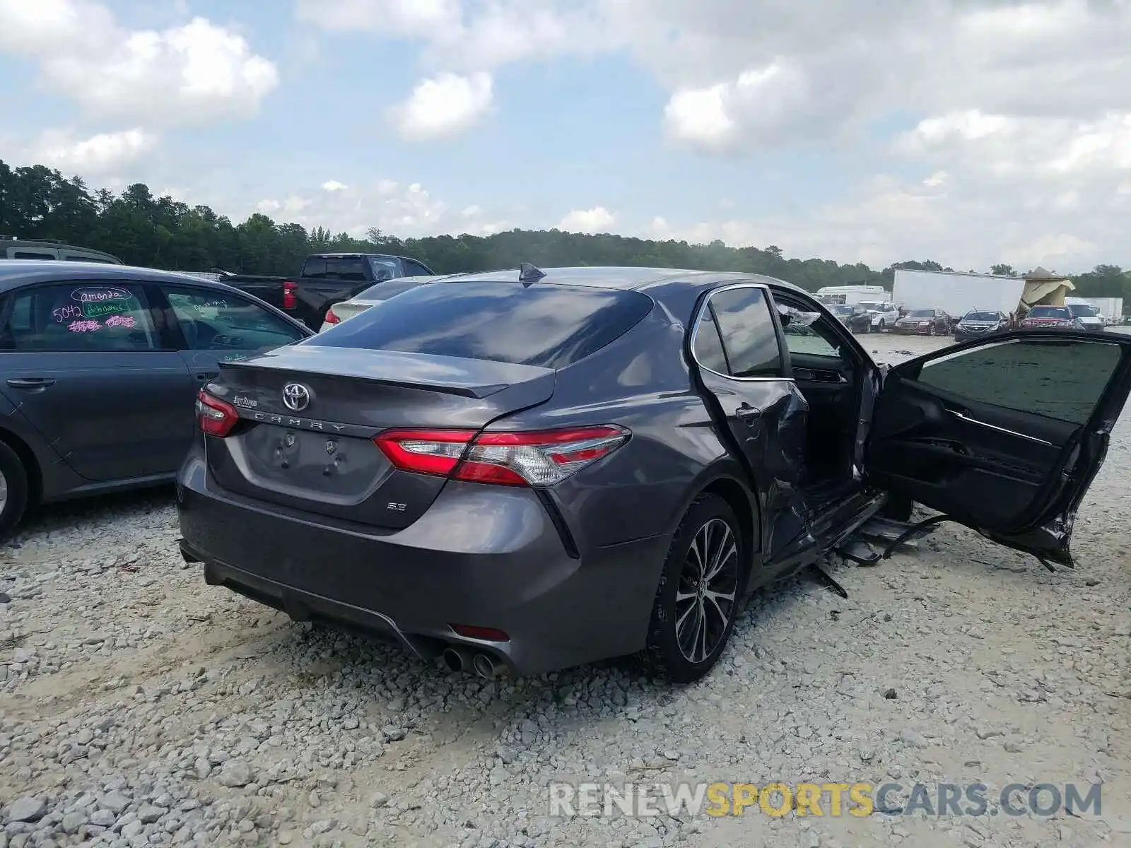 4 Photograph of a damaged car 4T1B11HKXKU217628 TOYOTA CAMRY 2019