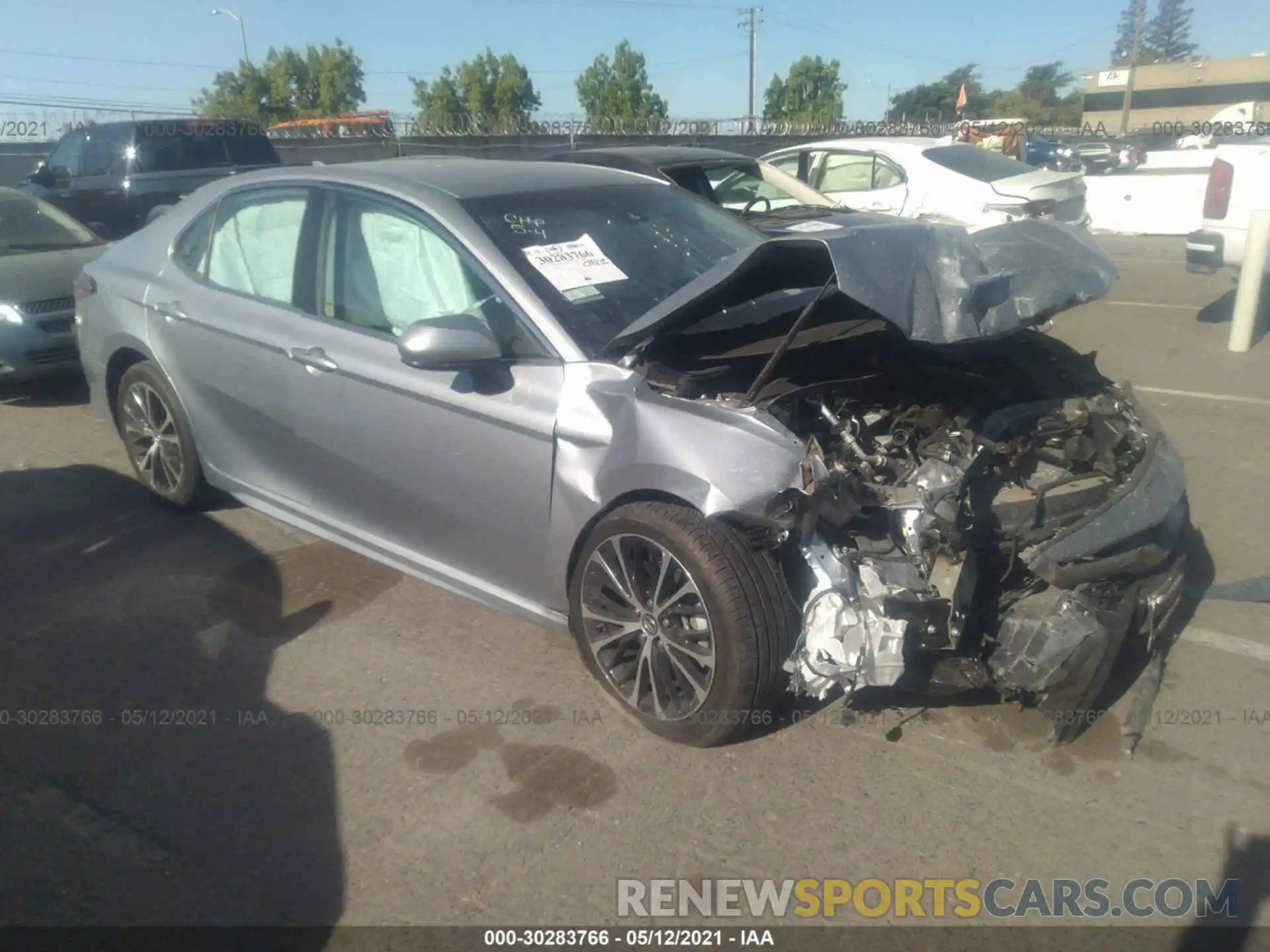 1 Photograph of a damaged car 4T1B11HKXKU218083 TOYOTA CAMRY 2019