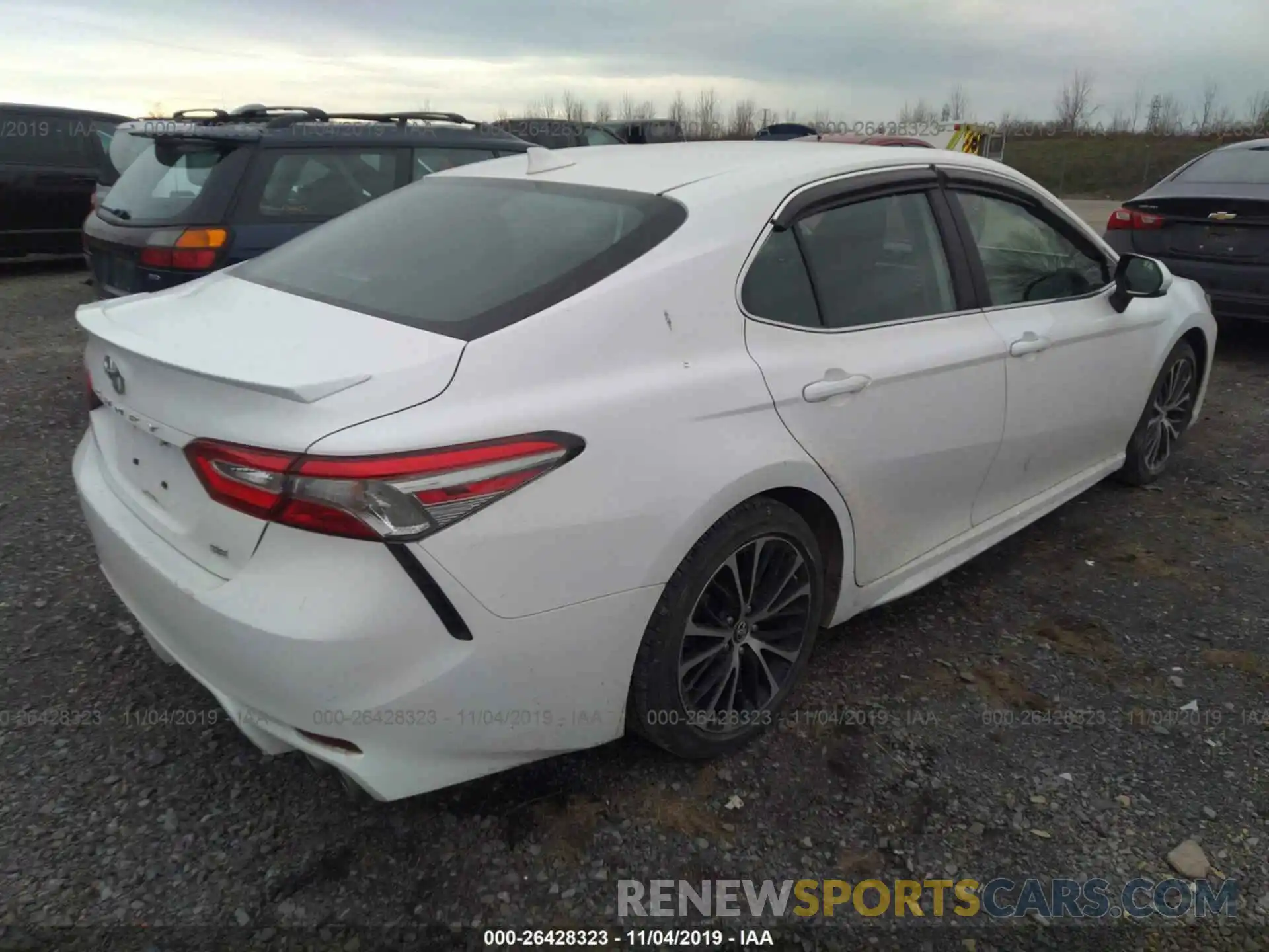 4 Photograph of a damaged car 4T1B11HKXKU218231 TOYOTA CAMRY 2019