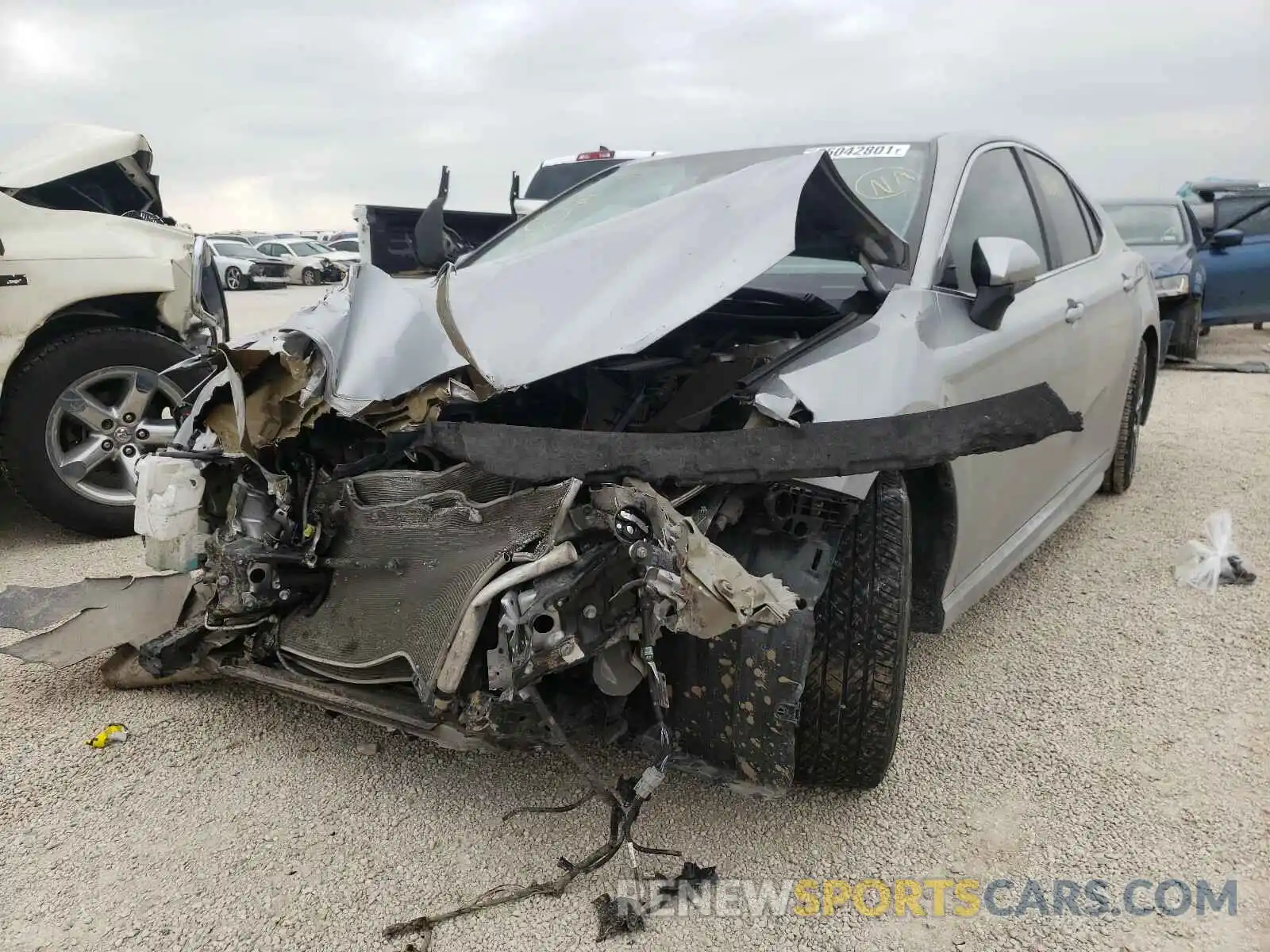 2 Photograph of a damaged car 4T1B11HKXKU219332 TOYOTA CAMRY 2019