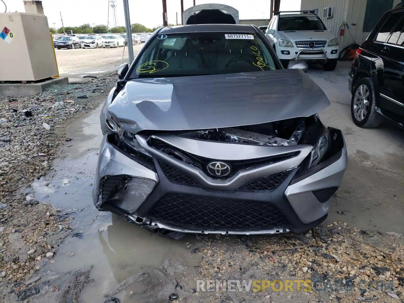 9 Photograph of a damaged car 4T1B11HKXKU219413 TOYOTA CAMRY 2019