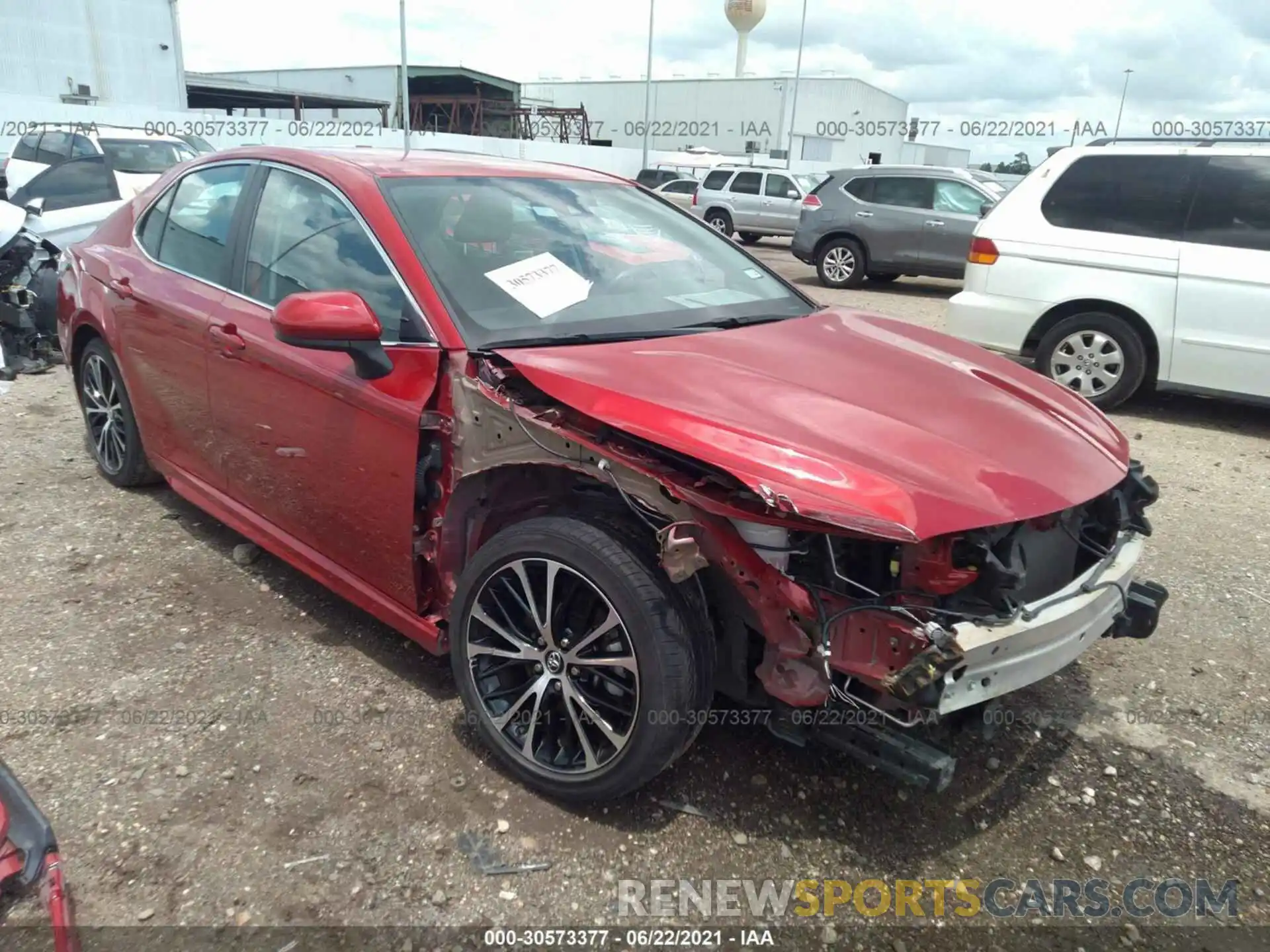 1 Photograph of a damaged car 4T1B11HKXKU219847 TOYOTA CAMRY 2019