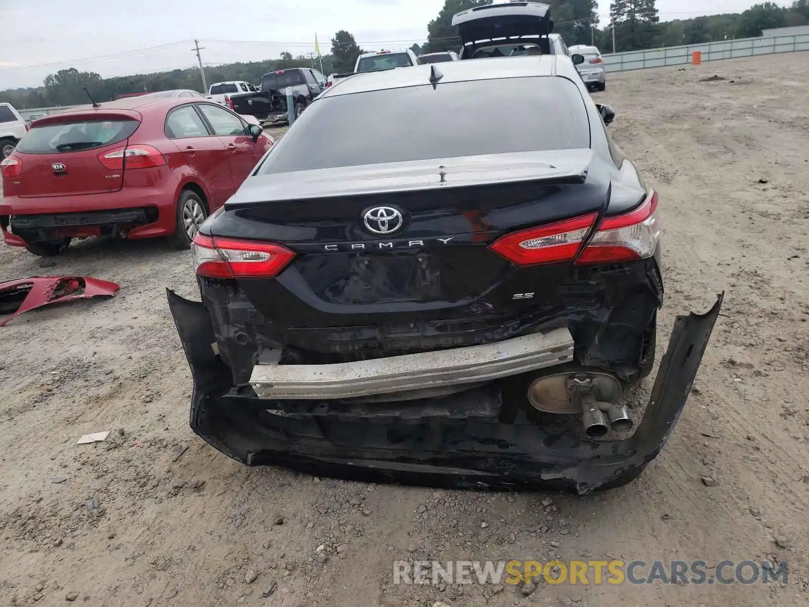 9 Photograph of a damaged car 4T1B11HKXKU221131 TOYOTA CAMRY 2019