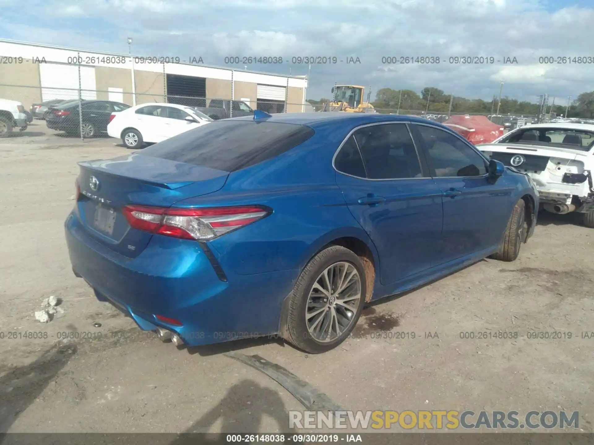 4 Photograph of a damaged car 4T1B11HKXKU221534 TOYOTA CAMRY 2019