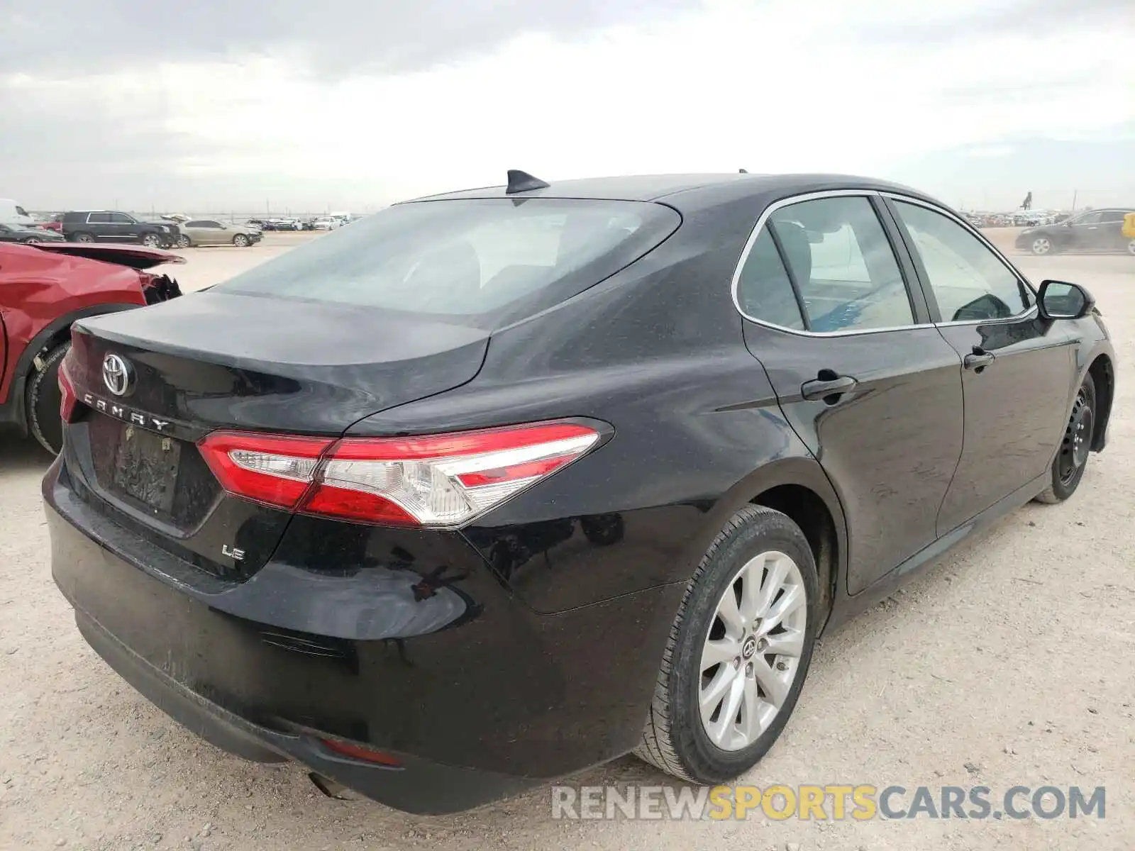 4 Photograph of a damaged car 4T1B11HKXKU222148 TOYOTA CAMRY 2019