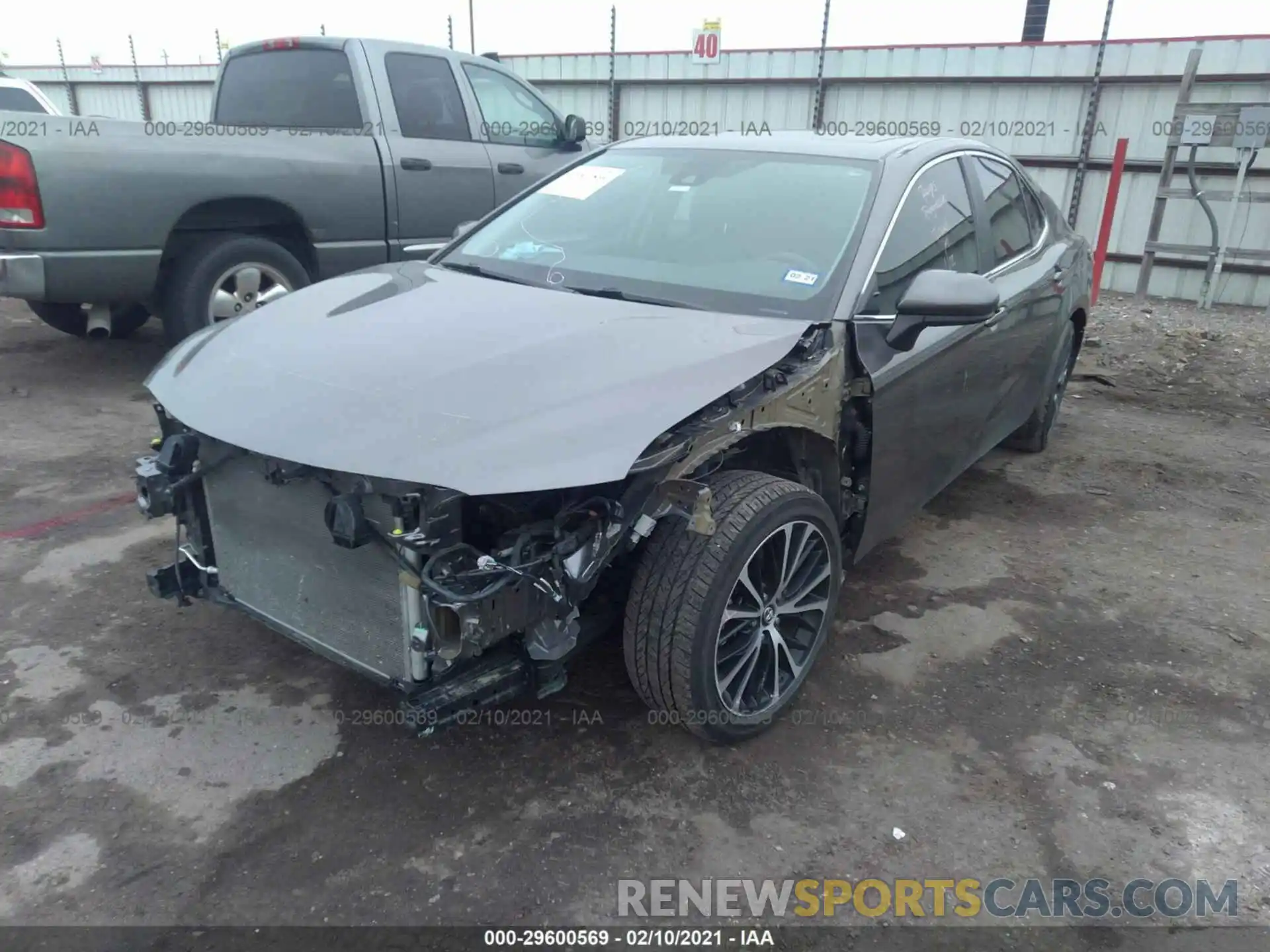 2 Photograph of a damaged car 4T1B11HKXKU222862 TOYOTA CAMRY 2019