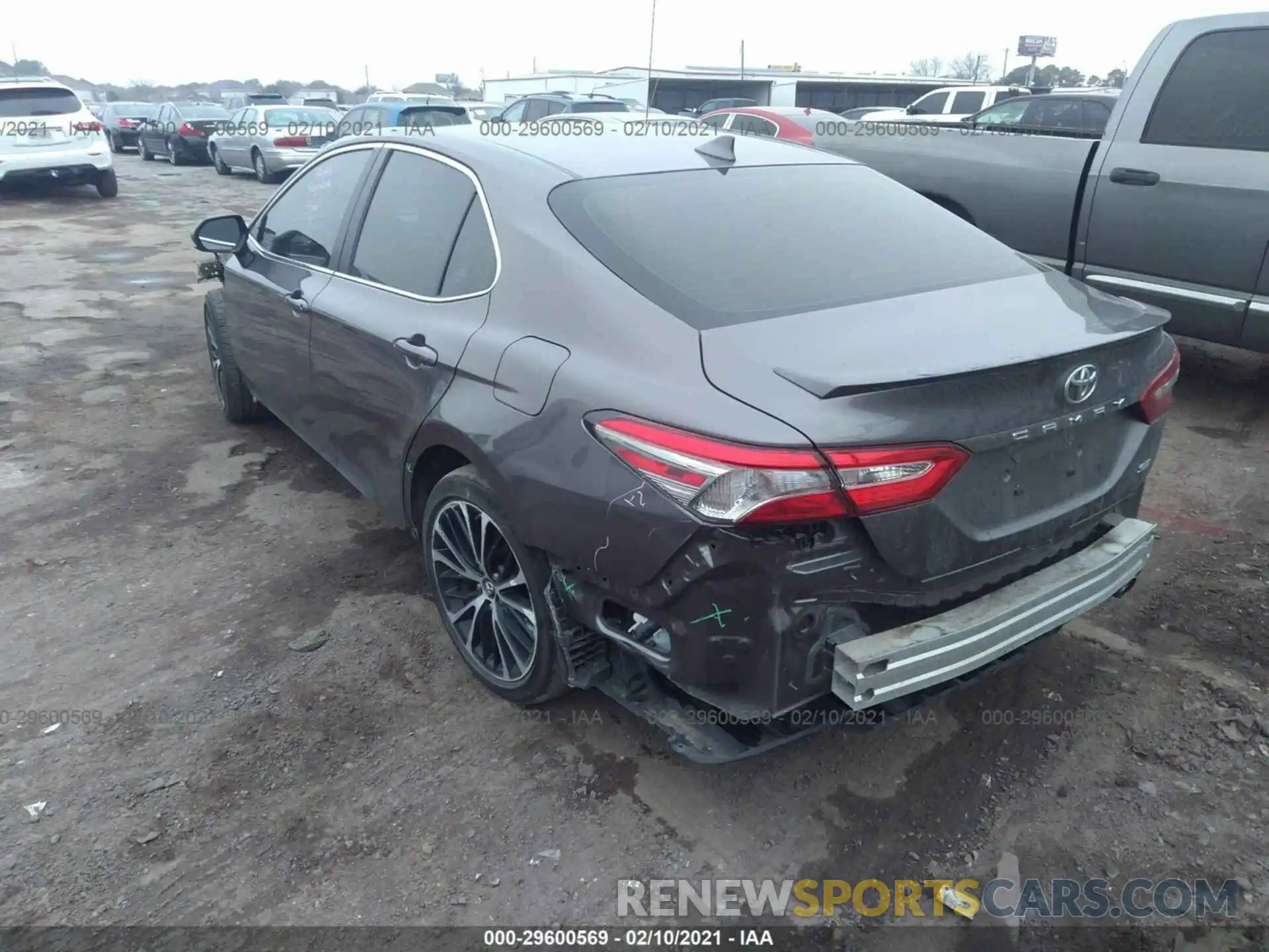 3 Photograph of a damaged car 4T1B11HKXKU222862 TOYOTA CAMRY 2019