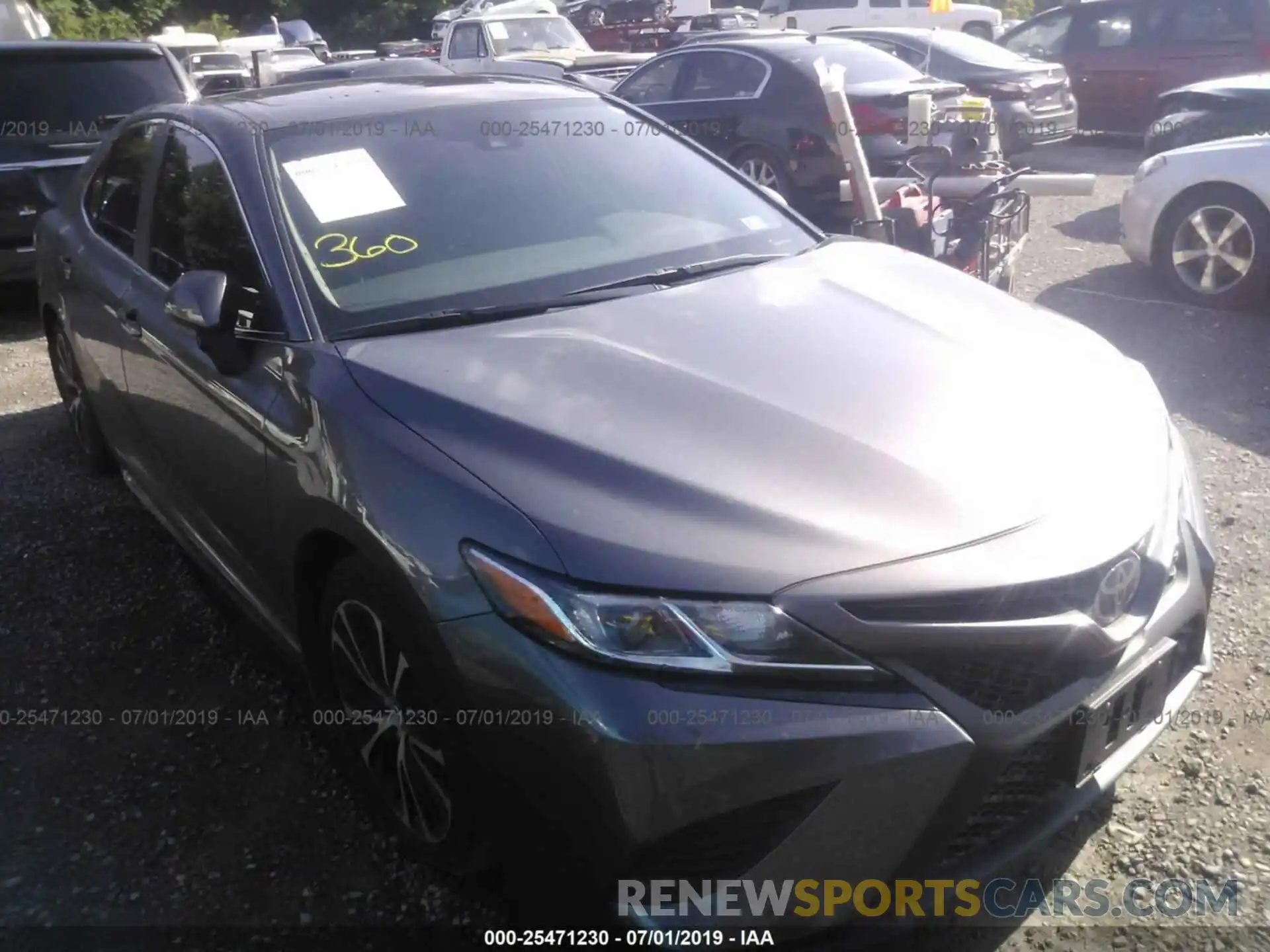 1 Photograph of a damaged car 4T1B11HKXKU223414 TOYOTA CAMRY 2019