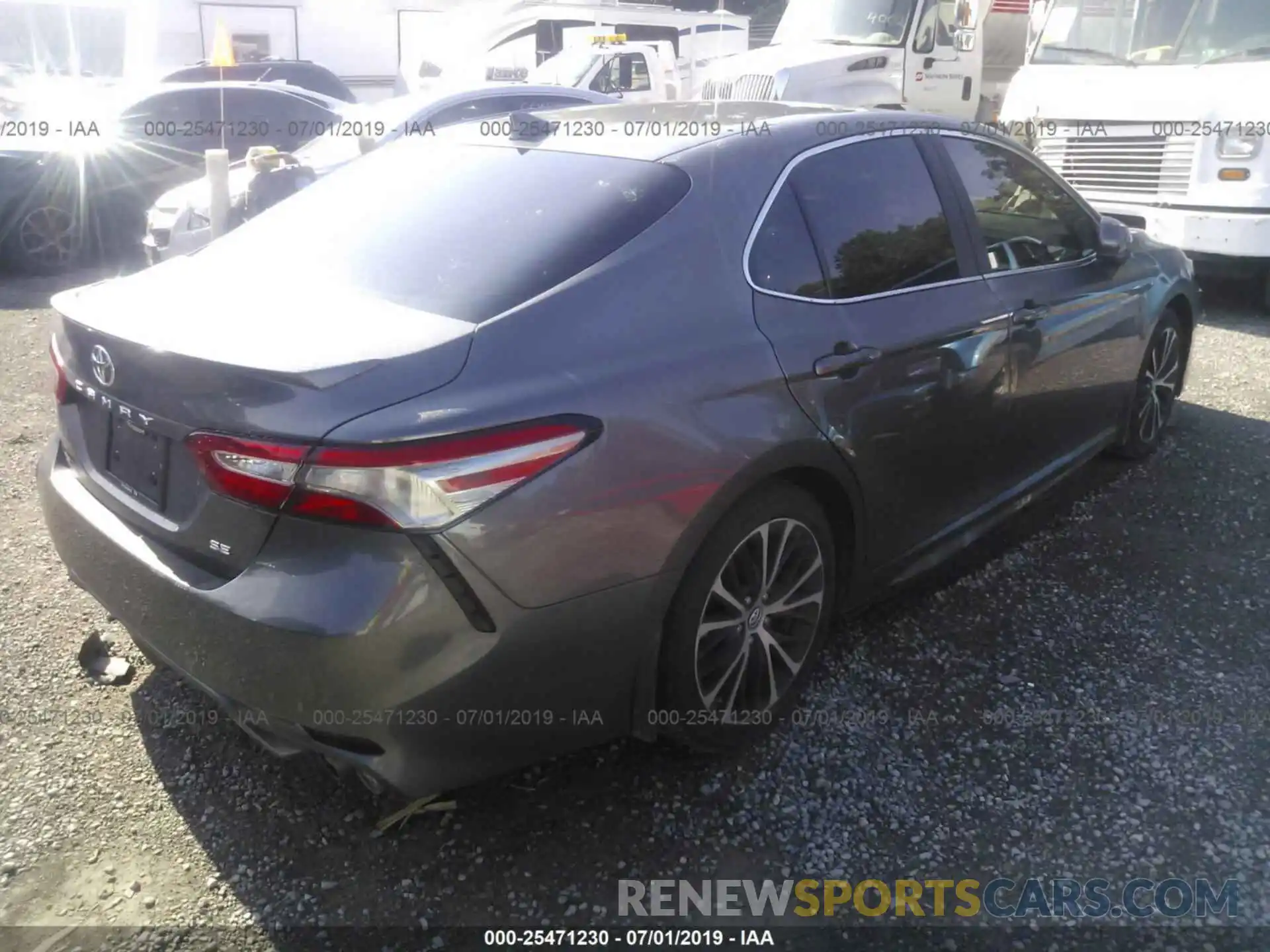 4 Photograph of a damaged car 4T1B11HKXKU223414 TOYOTA CAMRY 2019