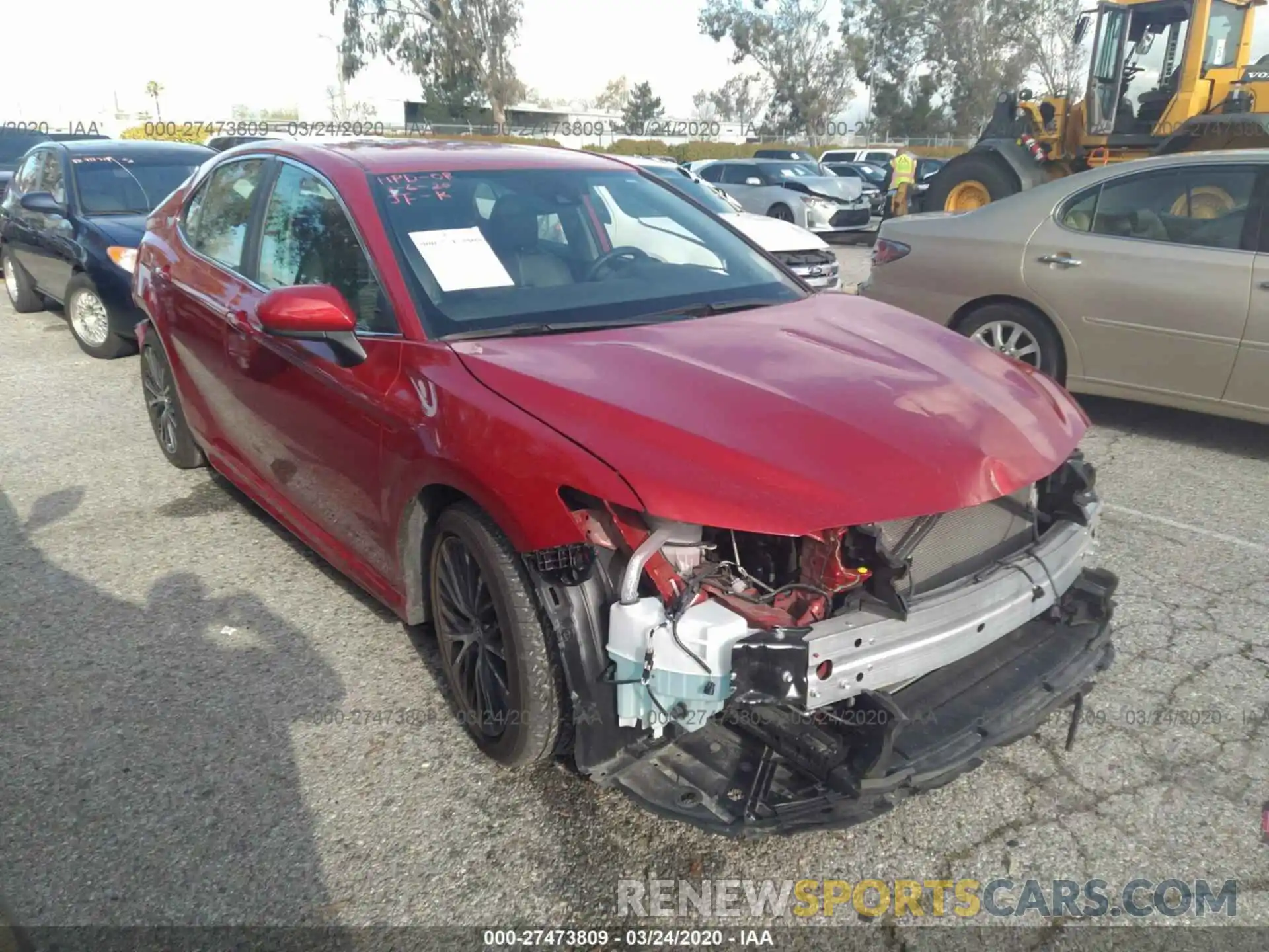 1 Photograph of a damaged car 4T1B11HKXKU225700 TOYOTA CAMRY 2019